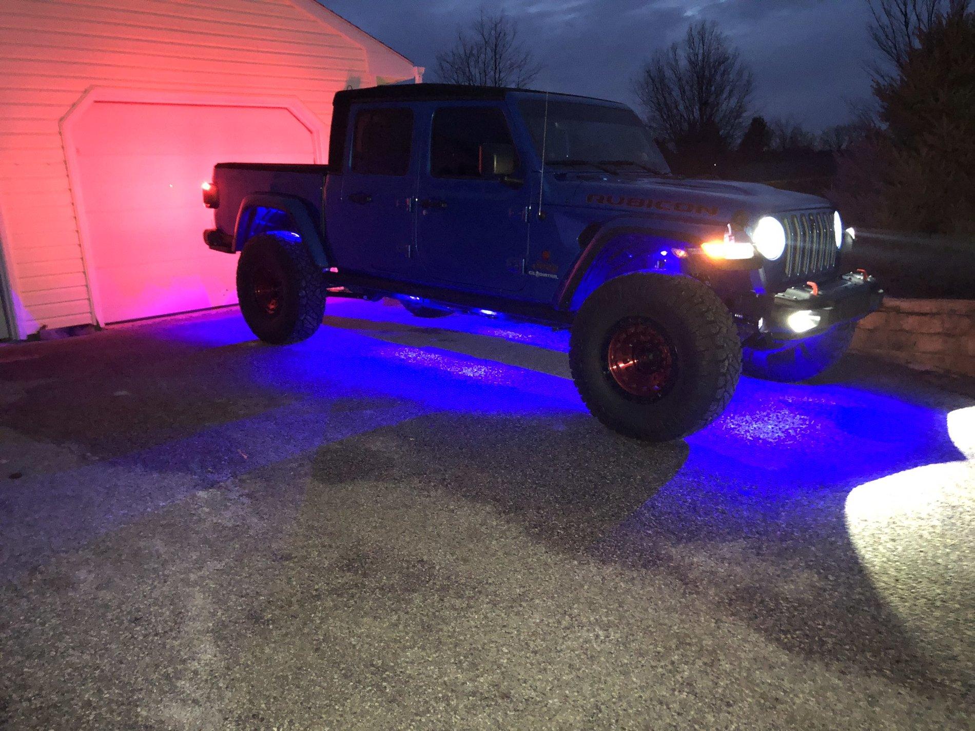 Jeep Gladiator Tiro, Gladiator in training 2697DF74-D7C5-45F2-B9BB-314BEA9B321D