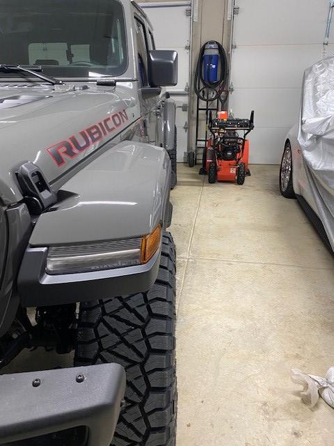 Jeep Gladiator Meet Aahnold Tires 3