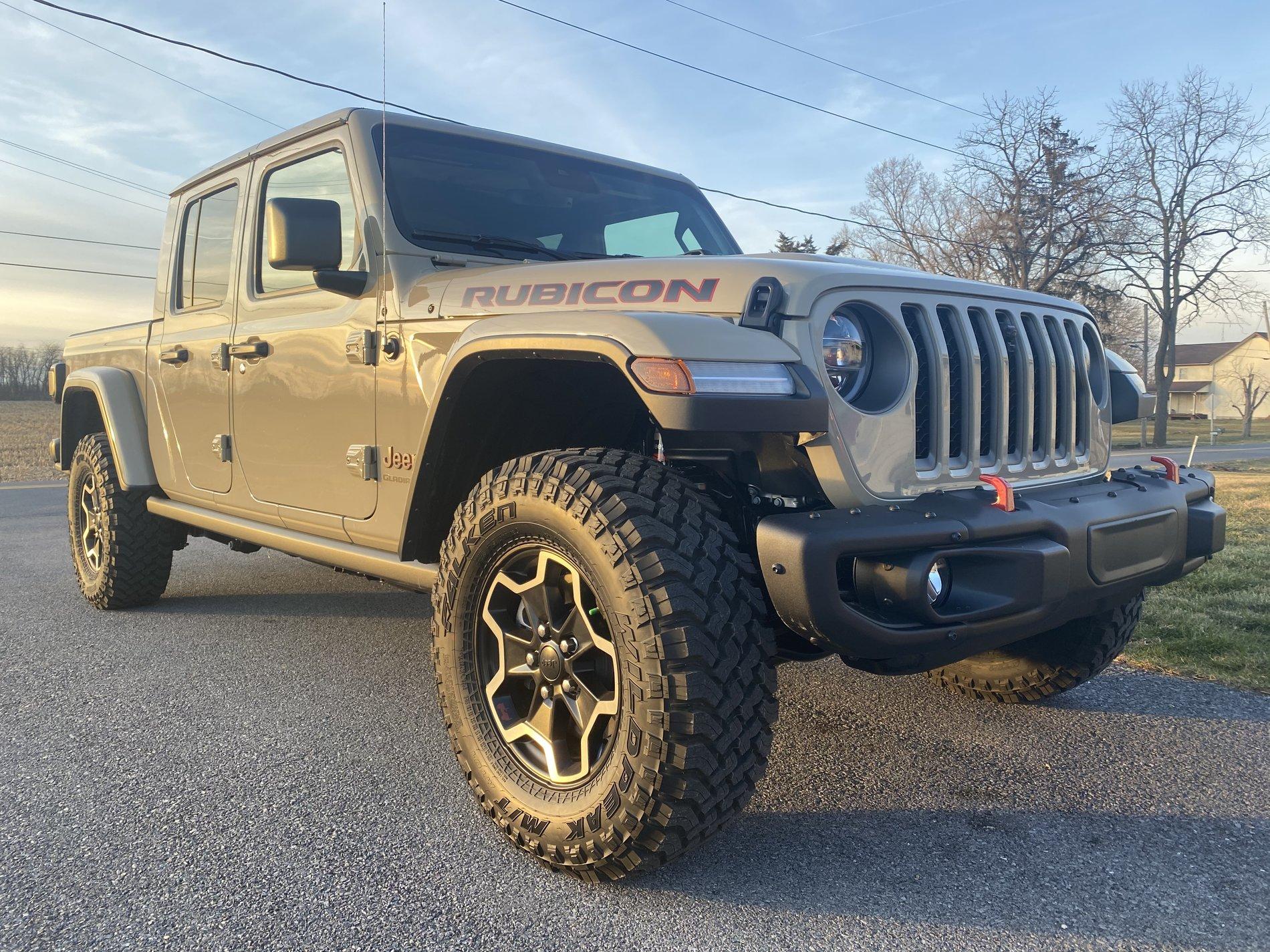 Jeep Gladiator Took Delivery of Your JT? Sign in Here! Stock 1:22:2020 Mom & Tims