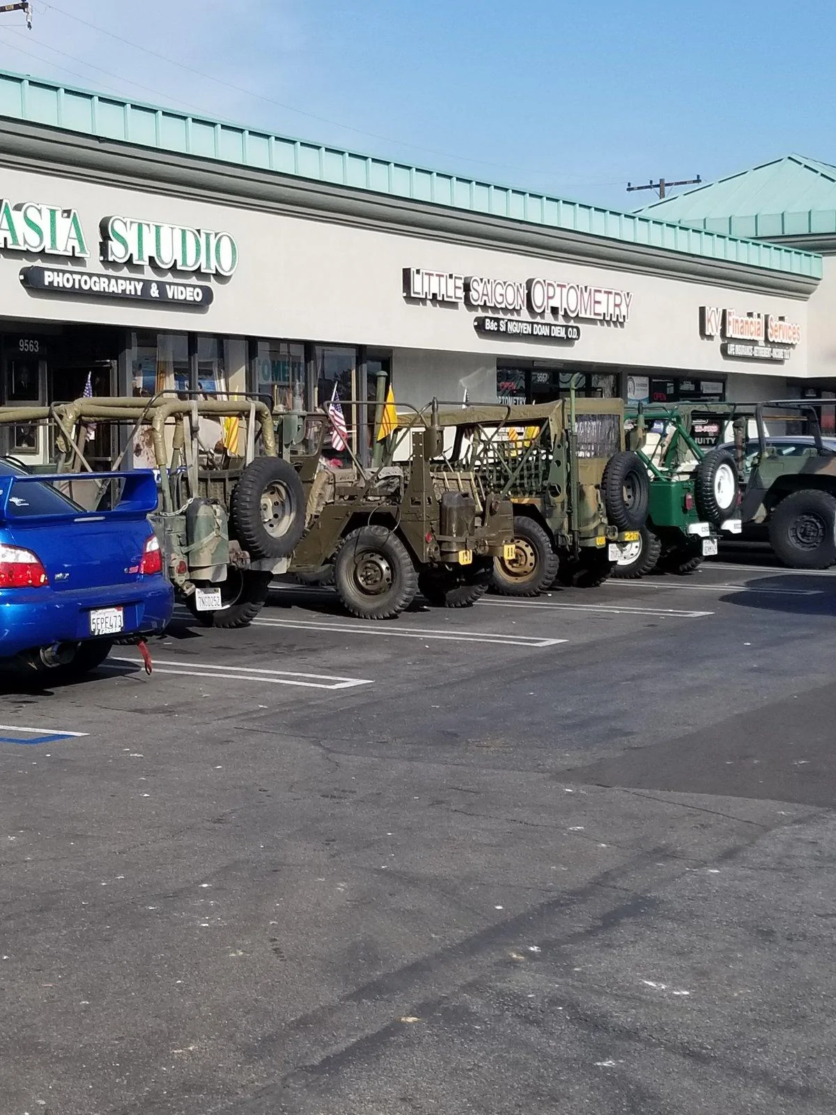 Jeep Gladiator Jeeps Parking Next To Jeeps 20200124_141933