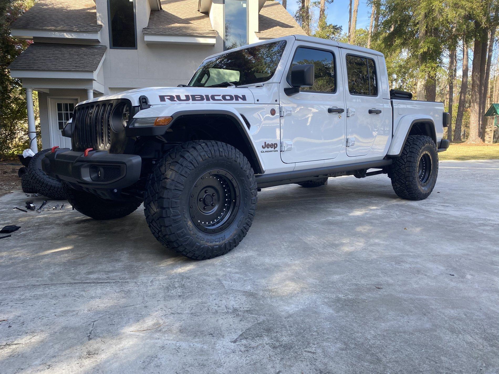 Jeep Gladiator SHOW ME YOUR WHEELS! D3021F02-0A5C-4F7B-98DF-CF4676787A63