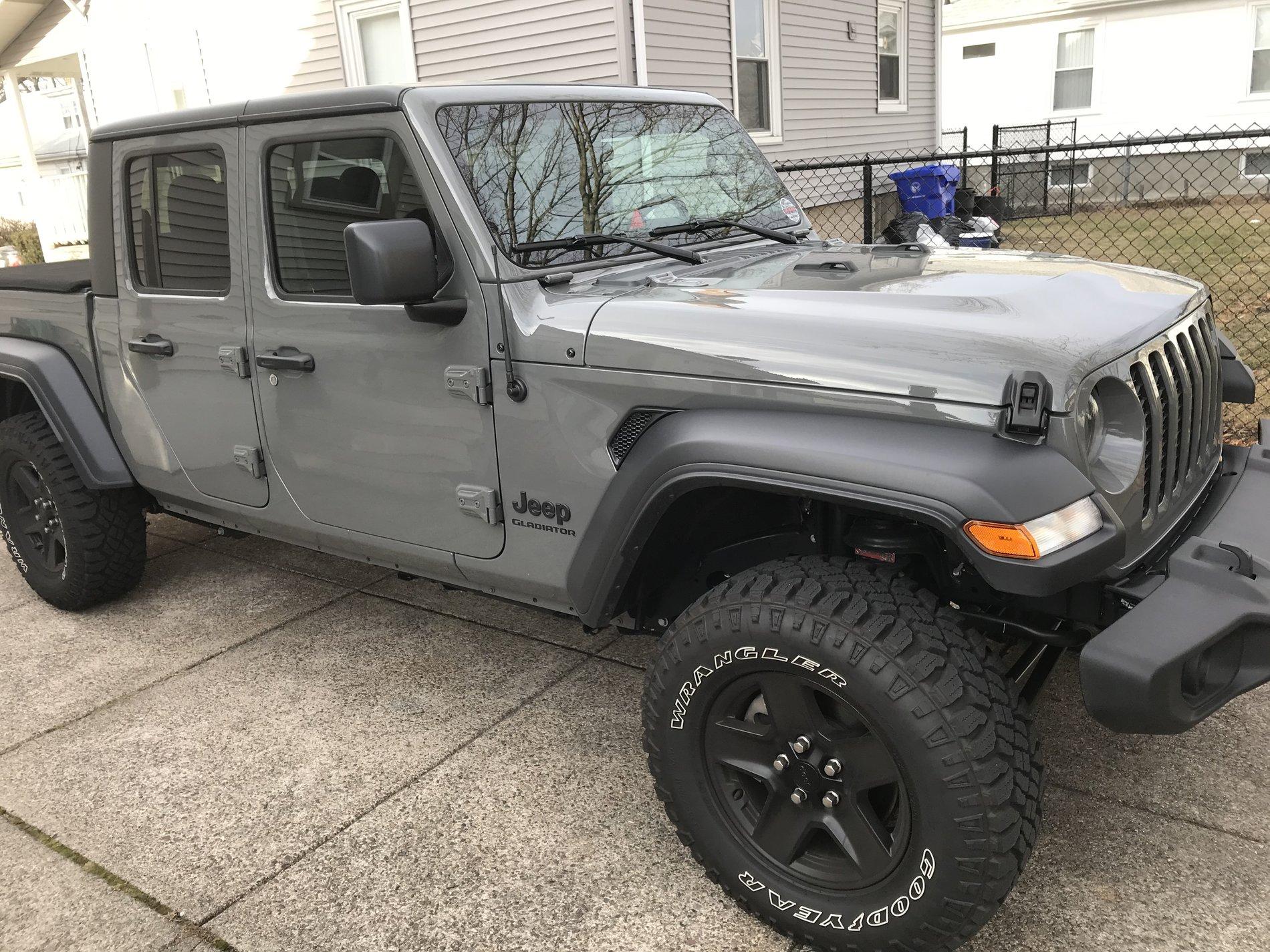 Jeep Gladiator STING GRAY Gladiator JT Club IMG-0387