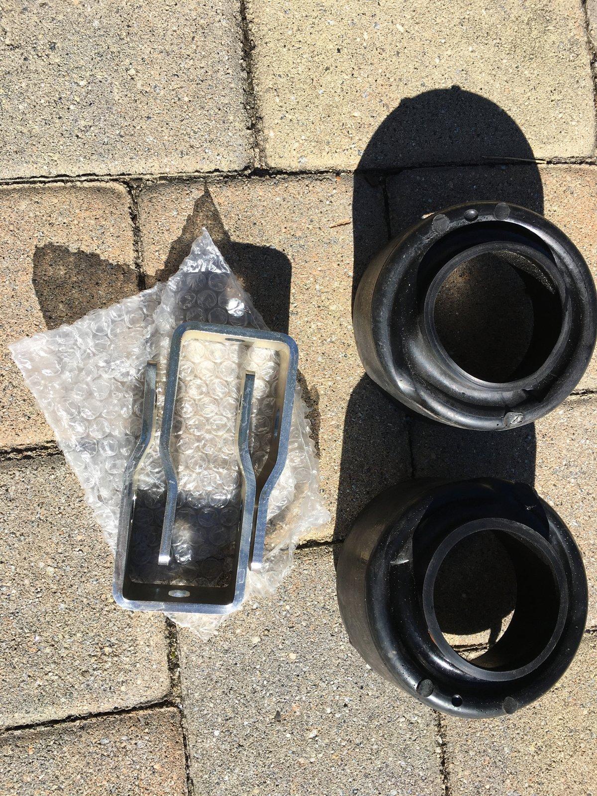 Jeep Gladiator Daystar 2" front spacer for sale IMG_6635
