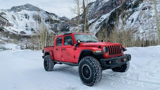 Jeep Gladiator 37s with 17” or 18” wheels.. can’t decide.. ANY PICS?? B1F6DC43-E41F-46F1-8312-3D8B6C59140D