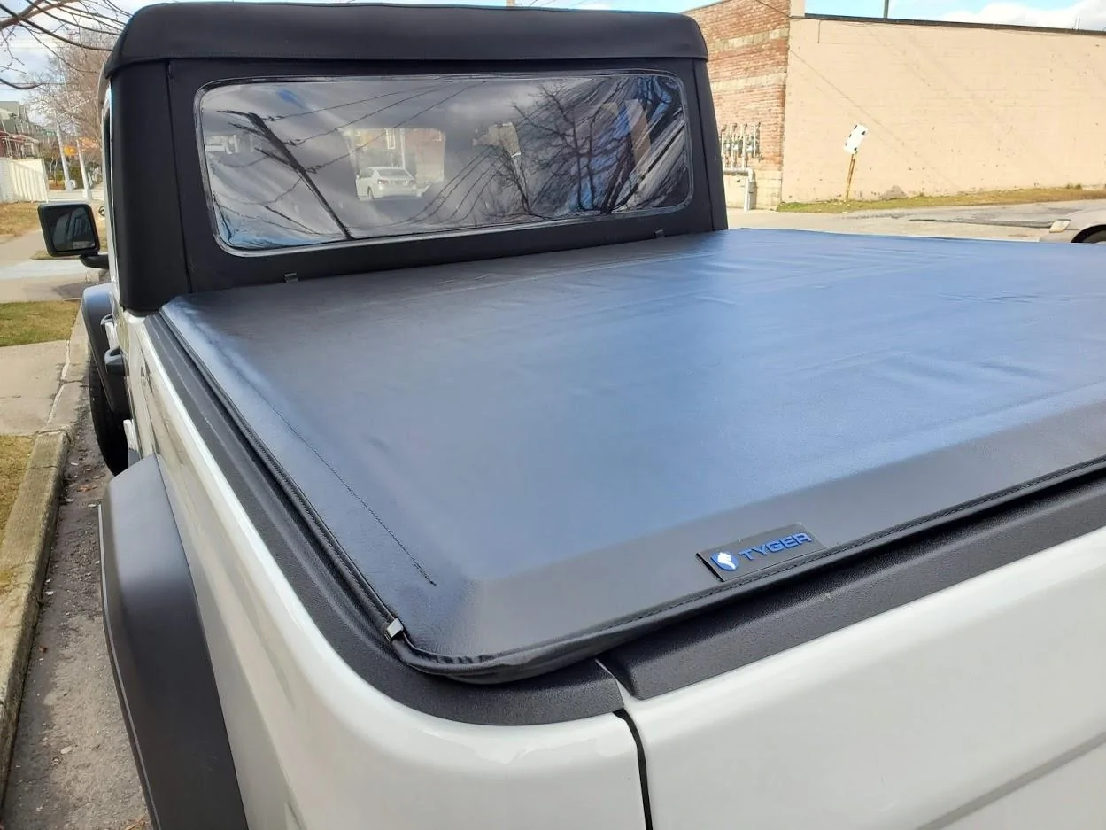 Jeep Gladiator Bed cover on the cheap! (From Chevy Colorado) 1cqGswMbMNjzNtVTHESkLpZPunYg6a_F6tv94nE8vXmRrqQaIZJzNQS0IslGqhIXCnjC8GG47e_vvepEBM=w1250-h937