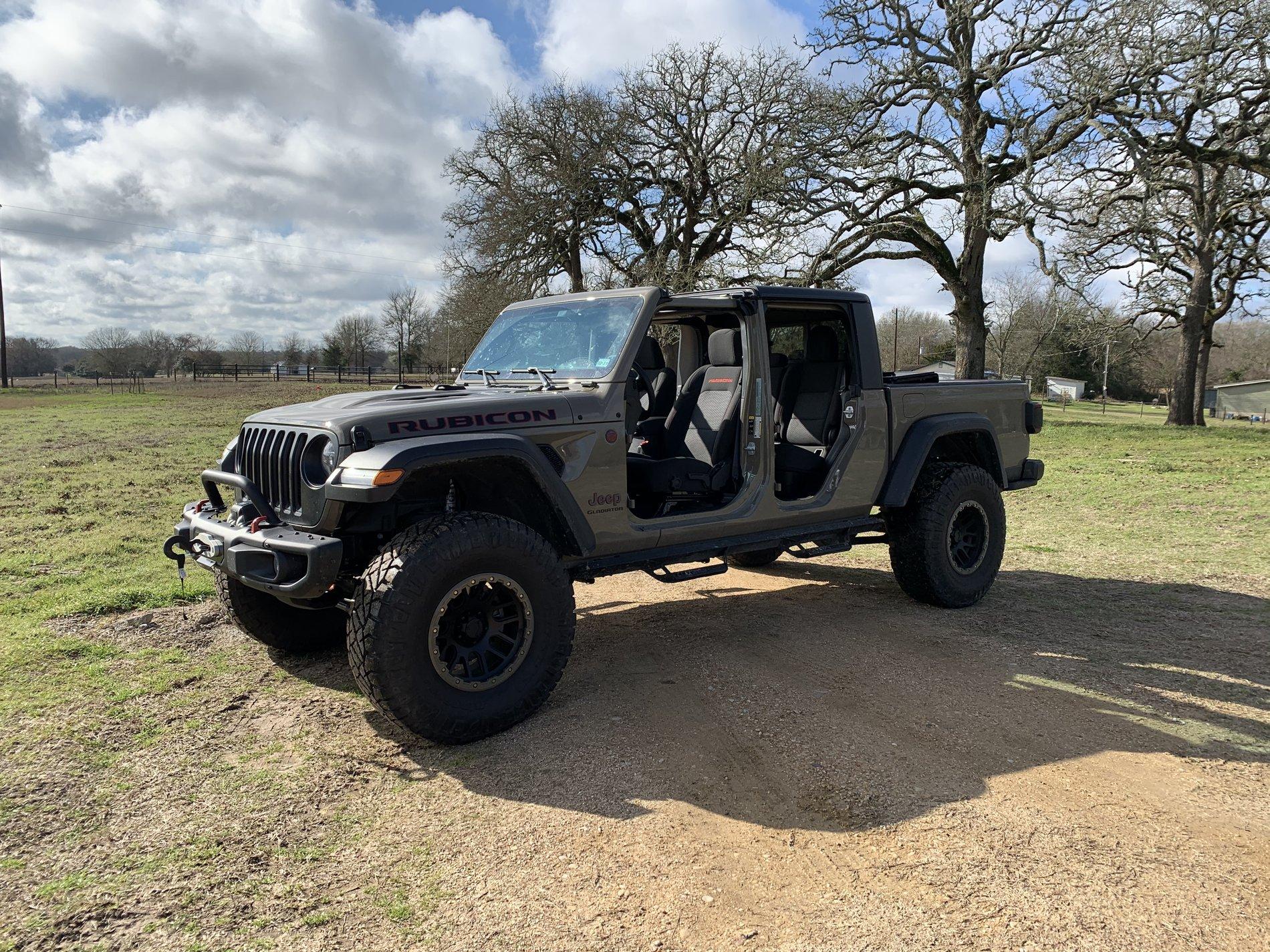 Jeep Gladiator Smittybilt X20 12K Synthetic Deal 006B51CF-23FB-4A34-845D-037D04C9FEE4