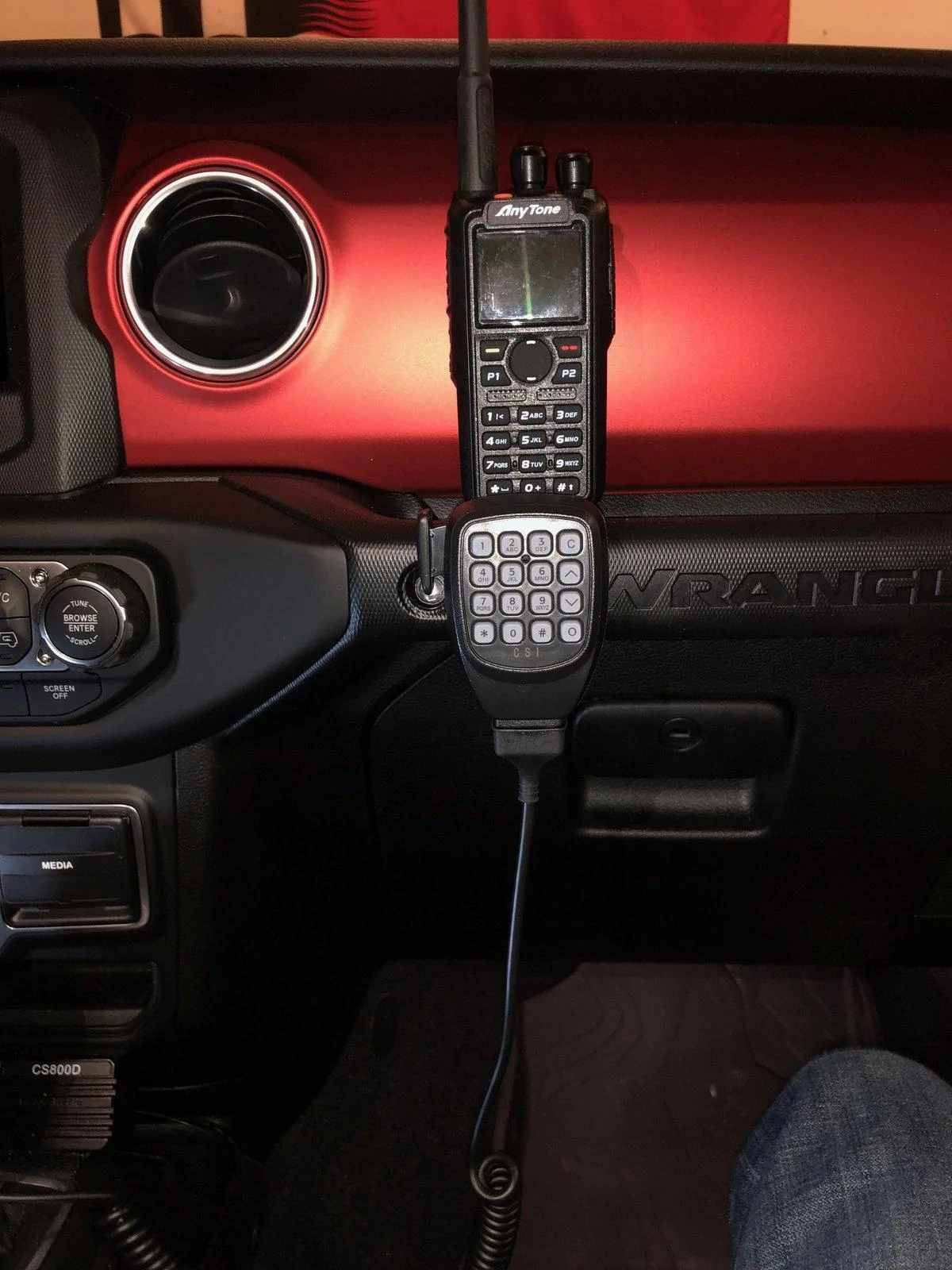 Jeep Gladiator CB radio is dead. Stop installing them and get a VHF/UHF instead!!! Grab bar mount1