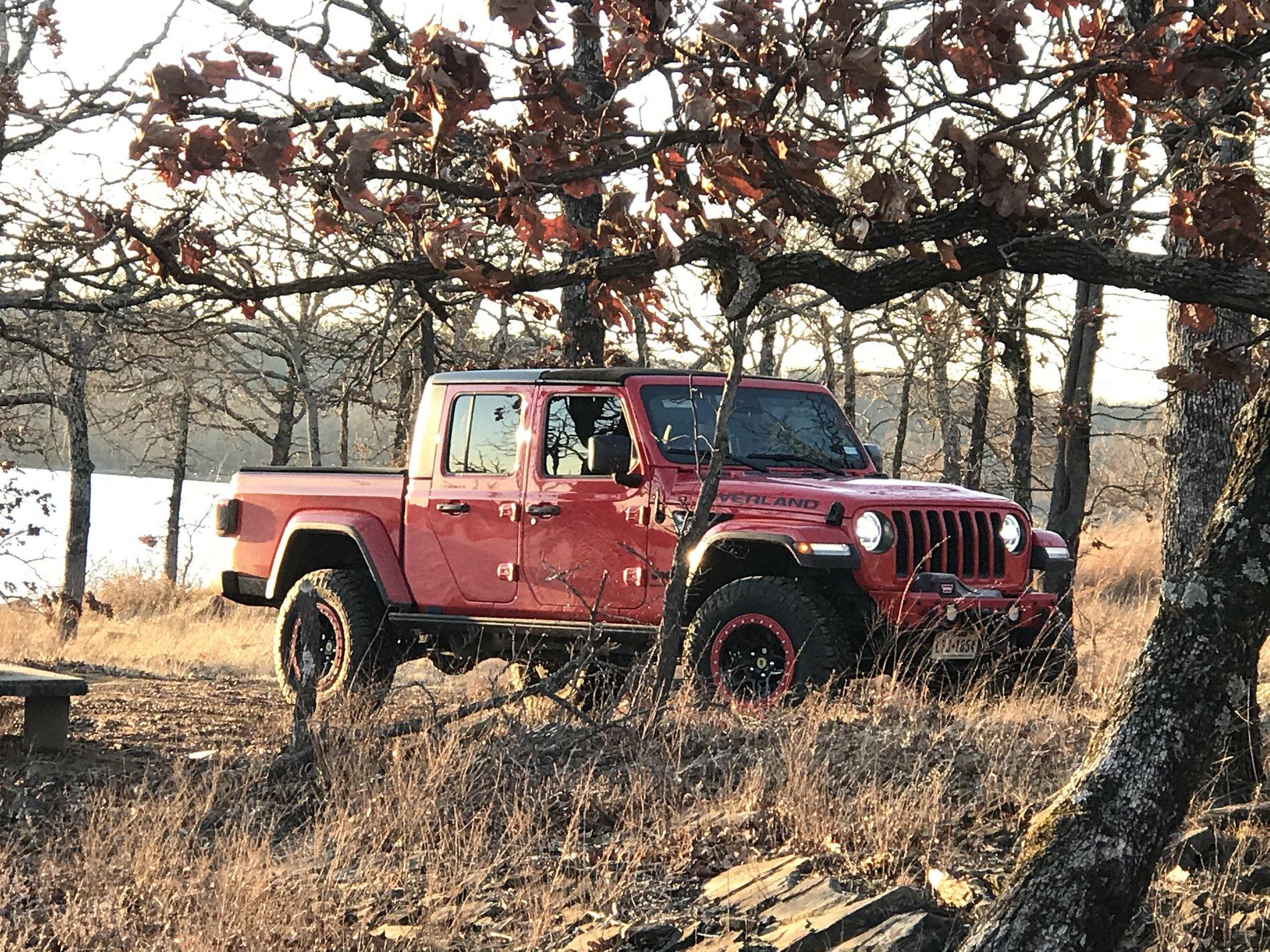 Jeep Gladiator FIRECRACKER RED Gladiator JT Club A5B3BEBF-292F-49CC-B8DE-D09D55557FFB