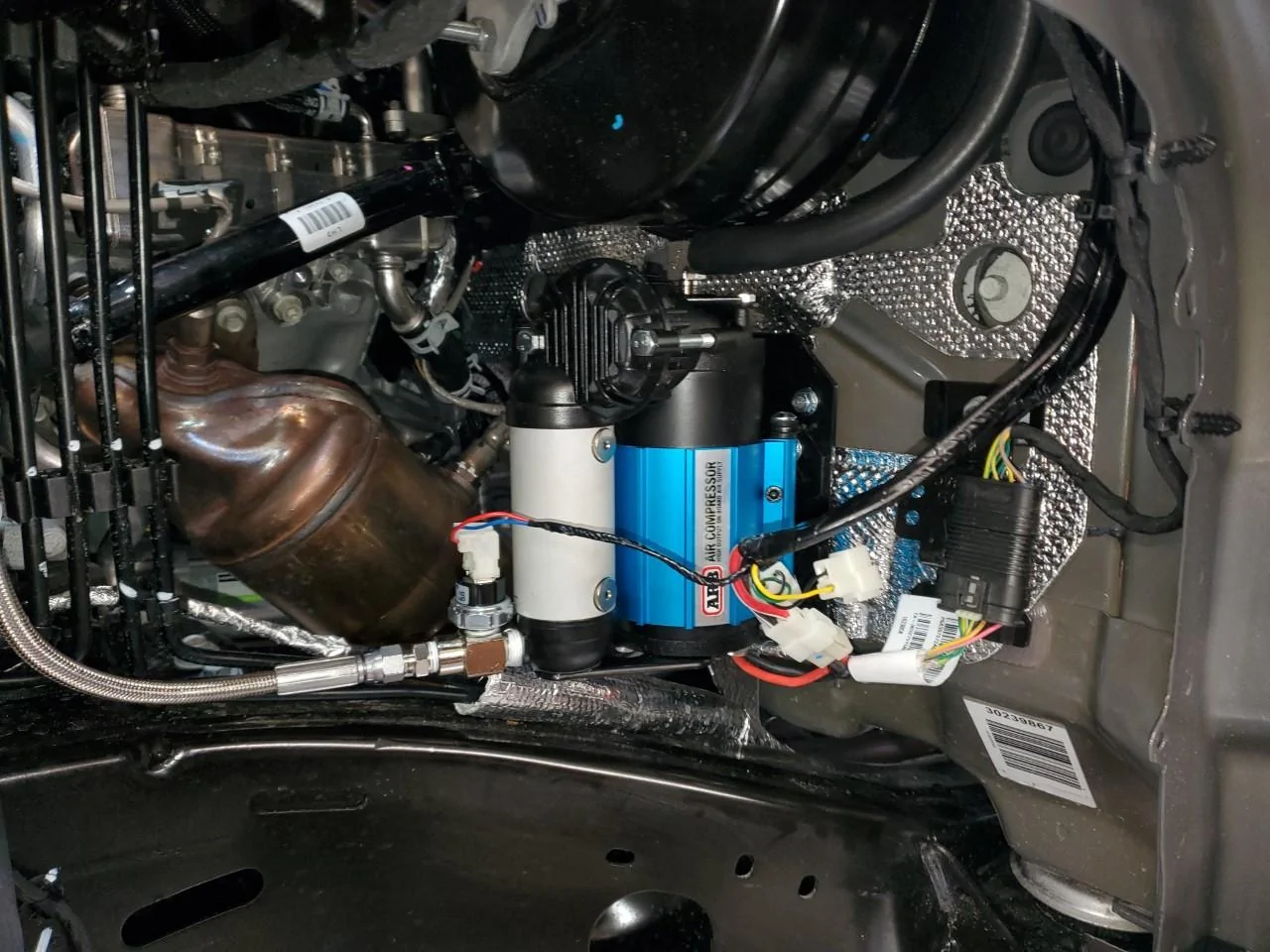 Jeep Gladiator Harold's Sting Gray JTR Build compressor7