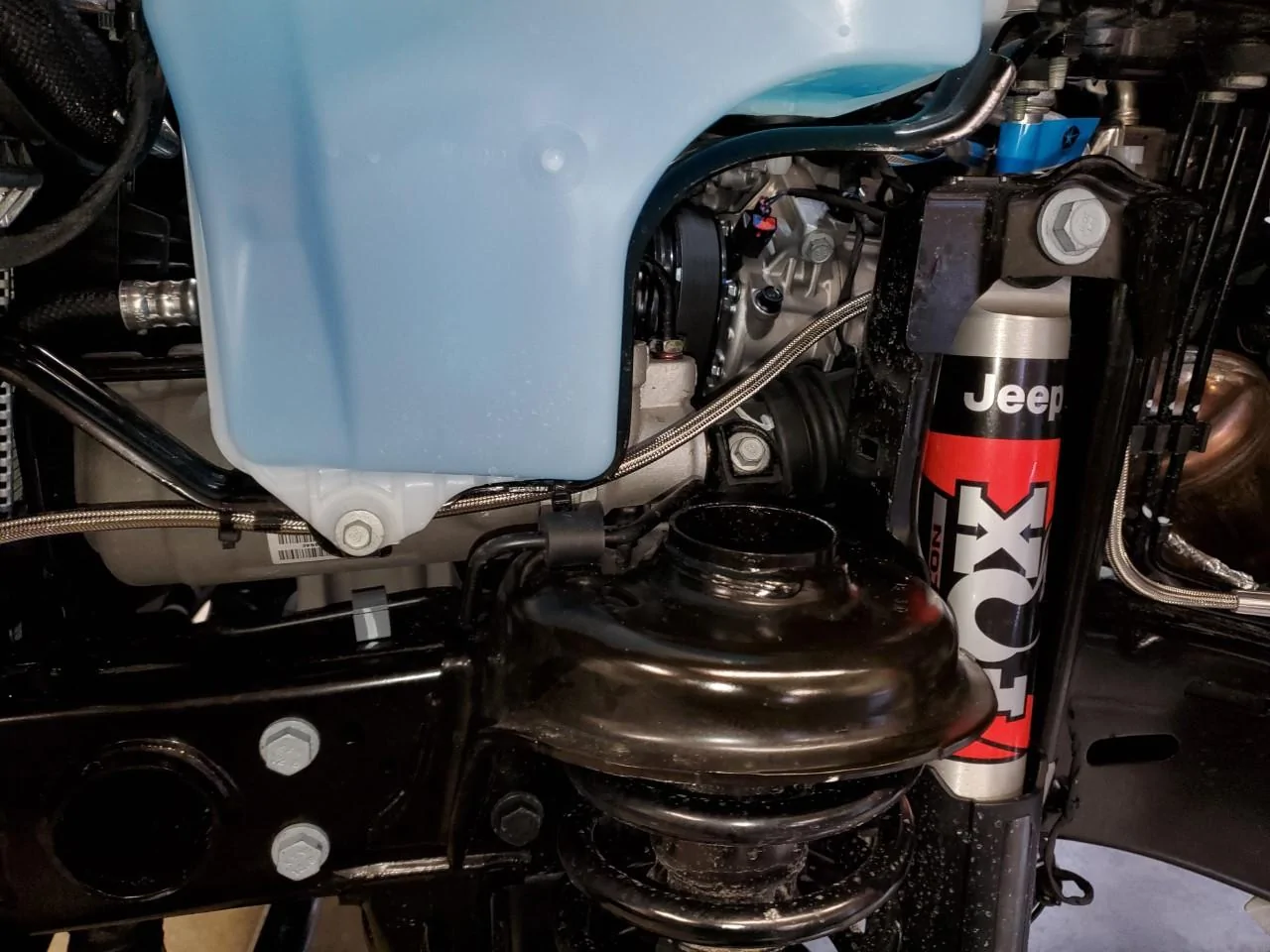 Jeep Gladiator Harold's Sting Gray JTR Build compressor8