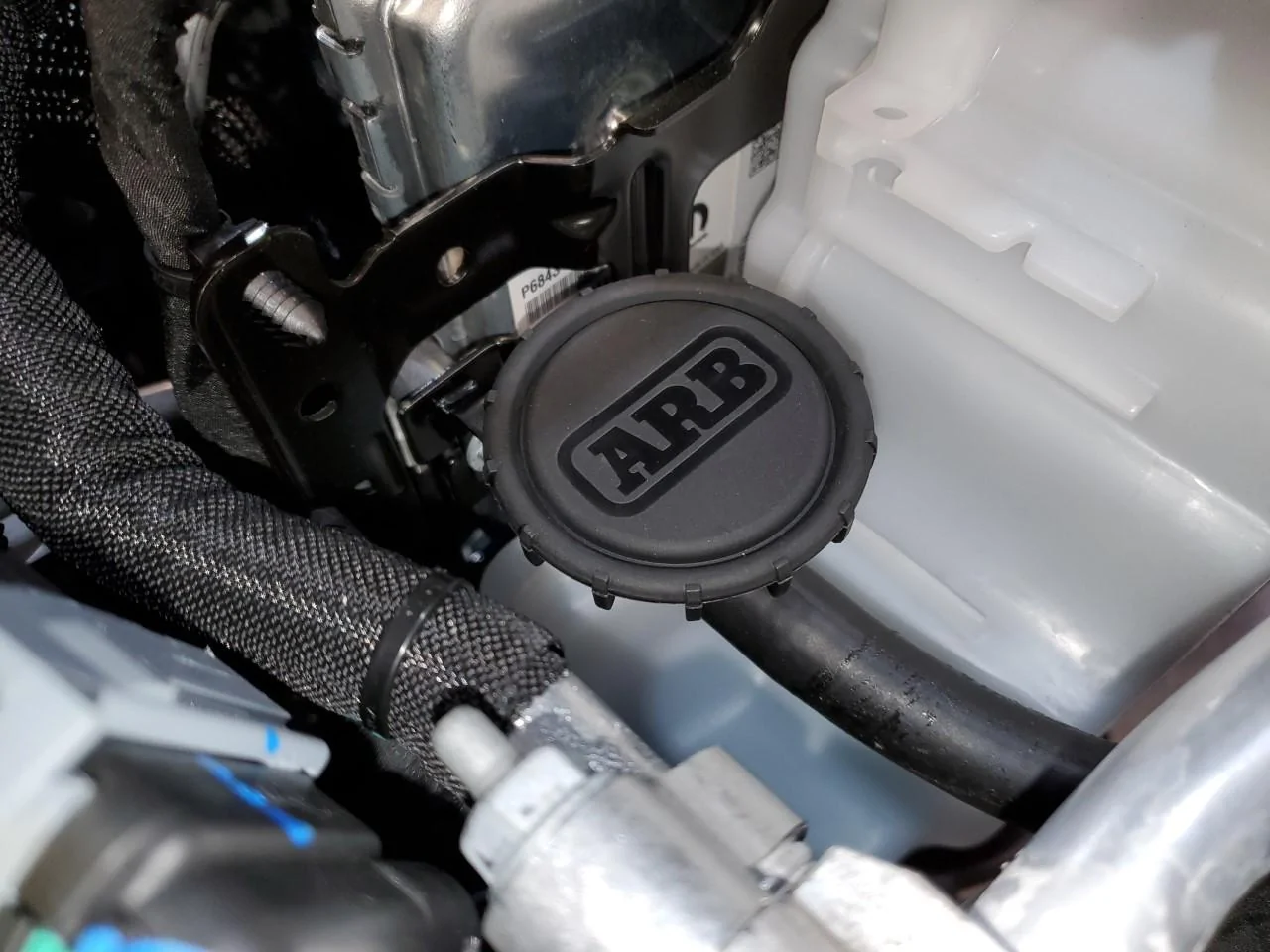 Jeep Gladiator Harold's Sting Gray JTR Build compressor10