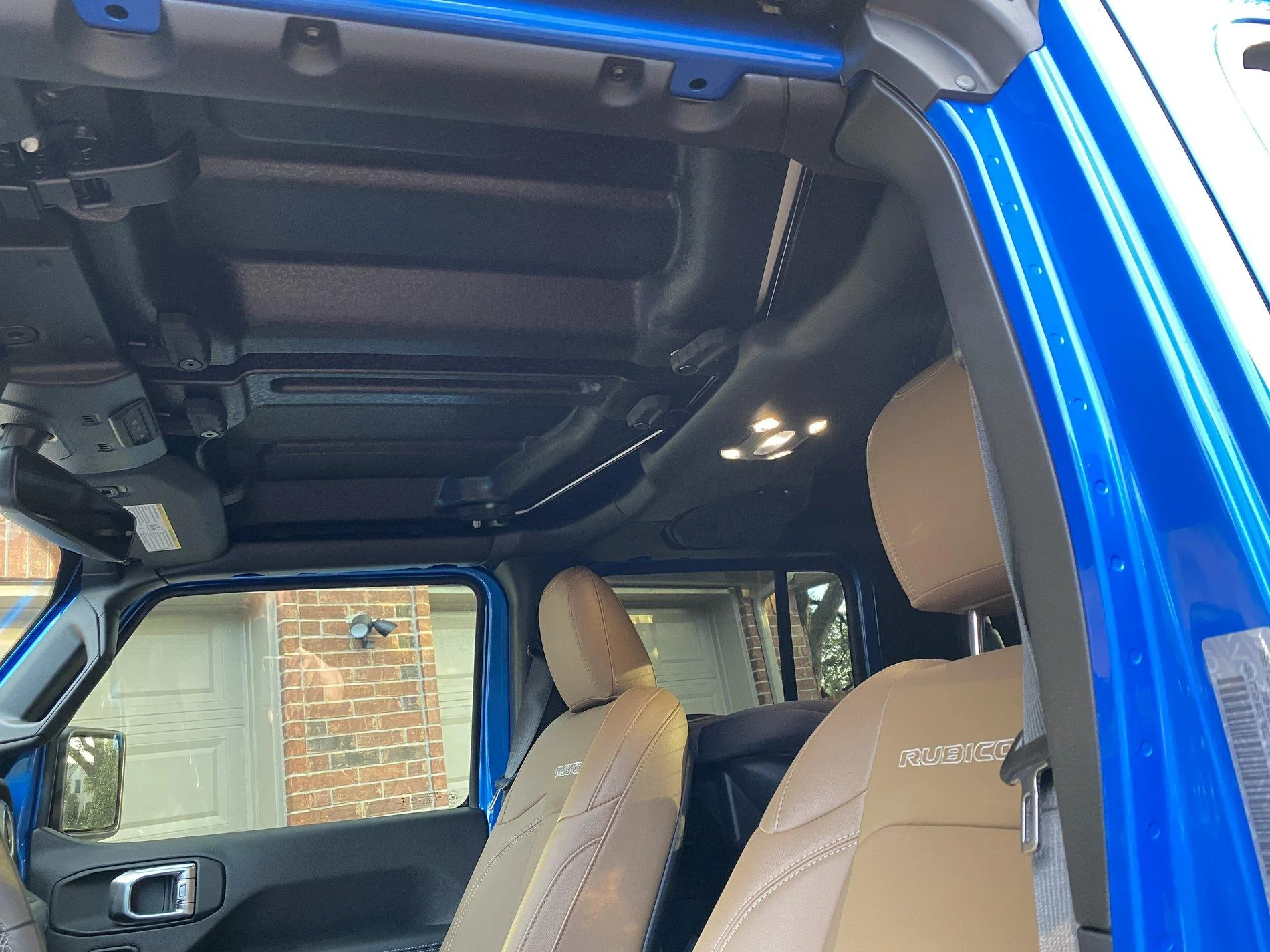 Jeep Gladiator HYDRO BLUE PEARL Gladiator JT Club 7BE7935A-ED1A-48D6-8F4A-74180540D212