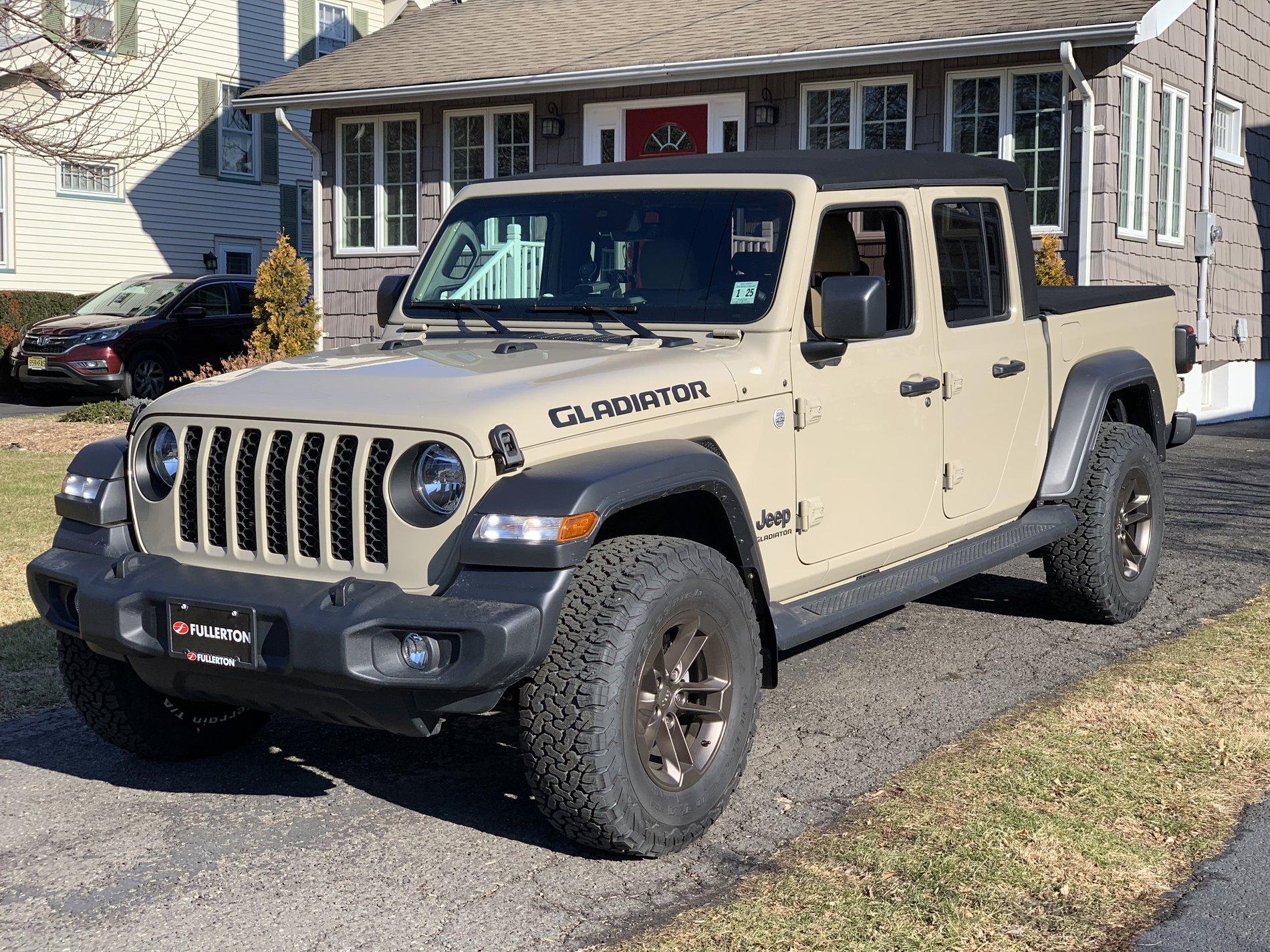 Jeep Gladiator GOBI Gladiator JT Club 4662CB1E-6AC2-4540-9F20-D671588AD12E
