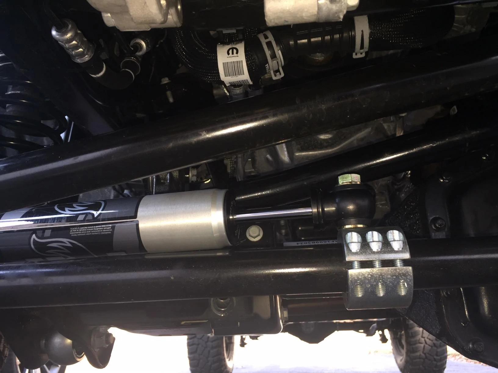 Jeep Gladiator Those complaining about the steering... get the Fox Steering Stabilizer yM0LzZ0