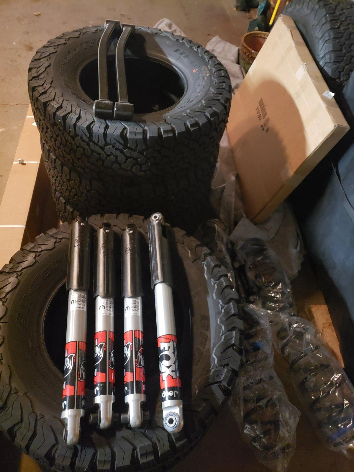 Jeep Gladiator RodReckets Sport S Build Thread JT Day 1 parts