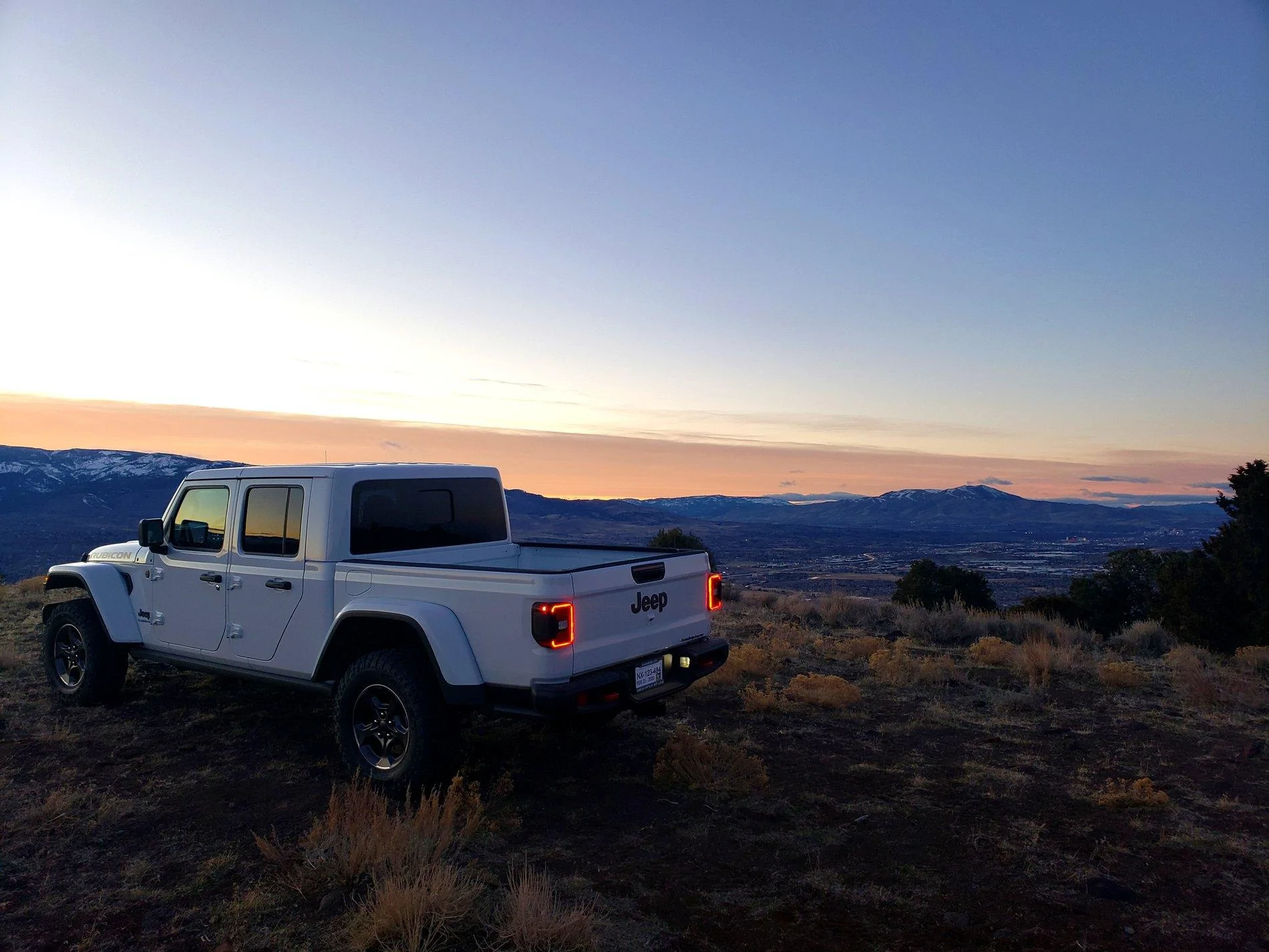 Jeep Gladiator BRIGHT WHITE Gladiator JT Club 20200128_171753