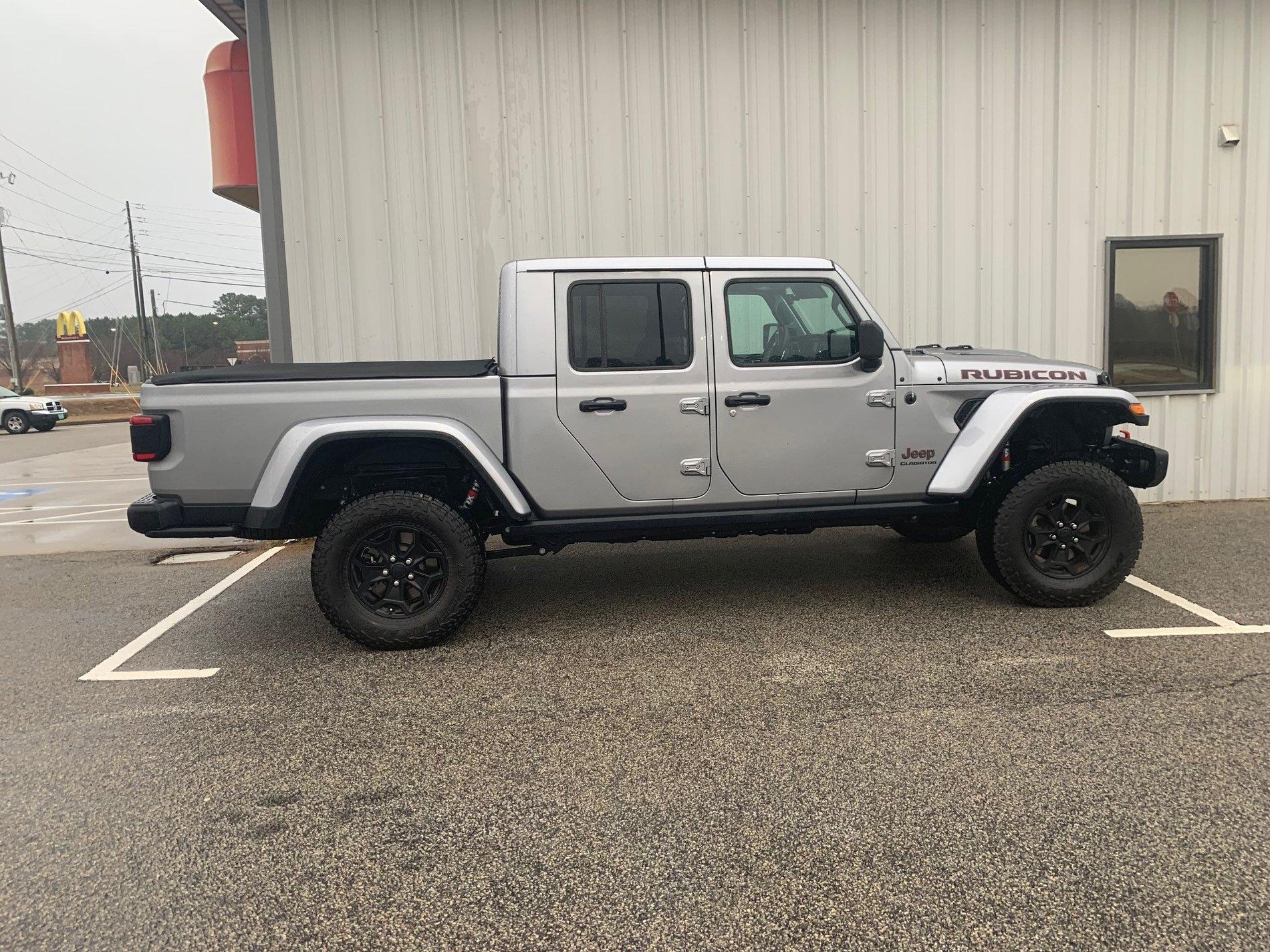 Jeep Gladiator Skydawg Billet Launch GLad 33s