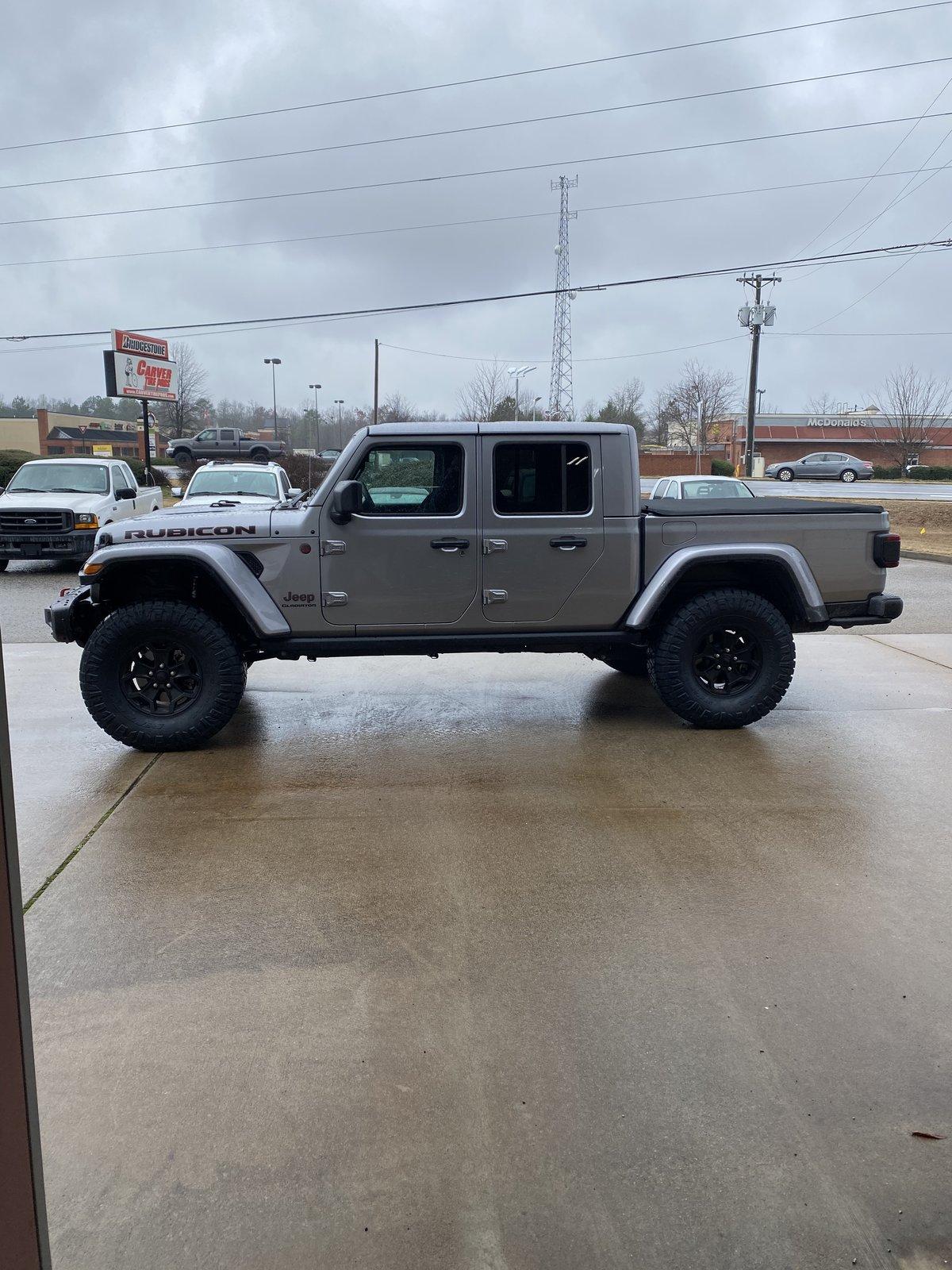 Jeep Gladiator Lets see all those Gladiators with lifts and bigger tires! IMG_1169.JPG