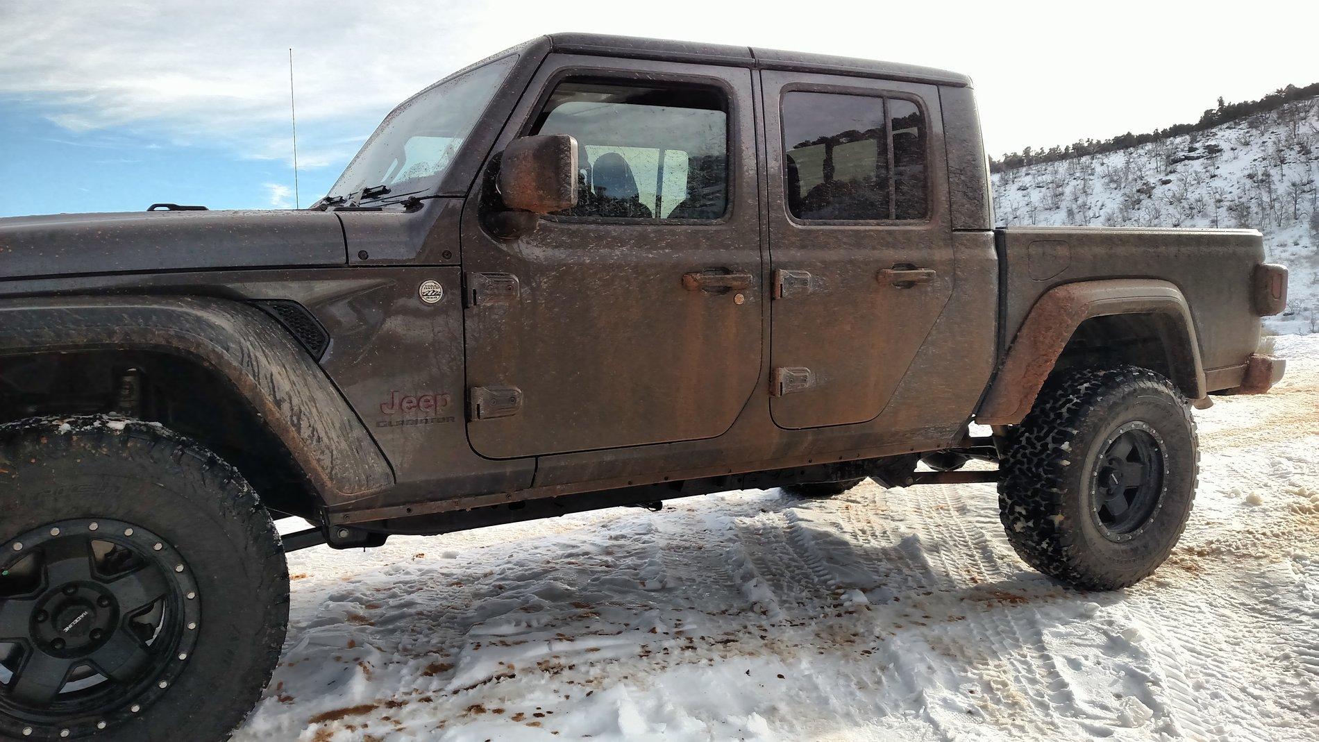 Jeep Gladiator Test drove a Sport w/ 35’s & 2” Mopar lift (current Rubicon owner) IMG_20200102_144812137