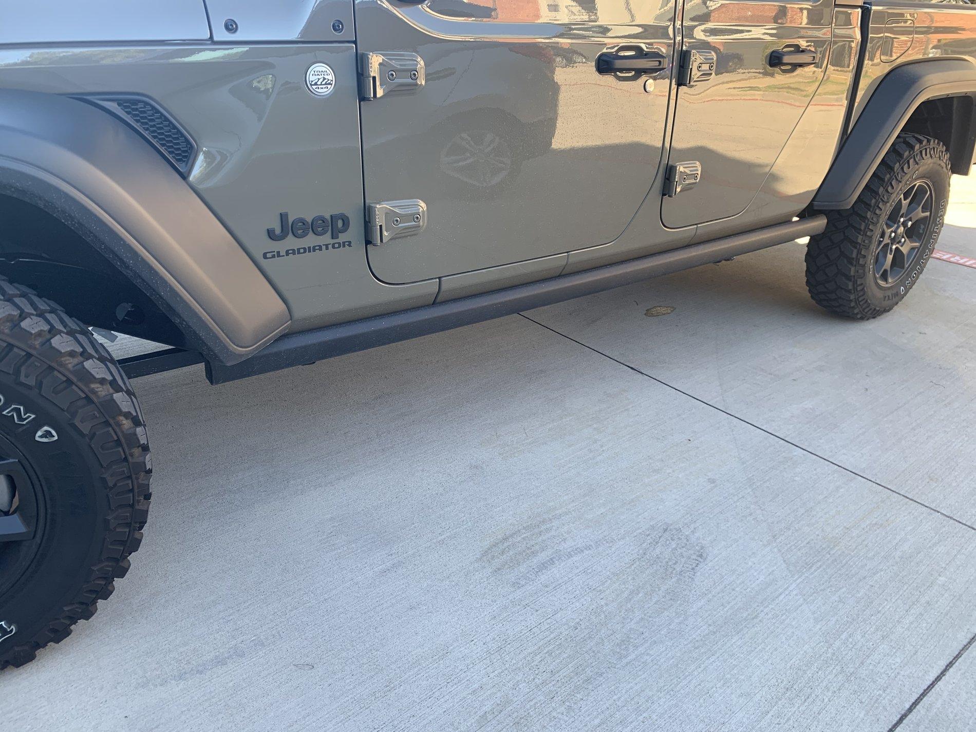 Jeep Gladiator Rubicon Rock Sliders (Dallas) 48F4D542-0080-4AA5-81ED-CF5DB960DE31