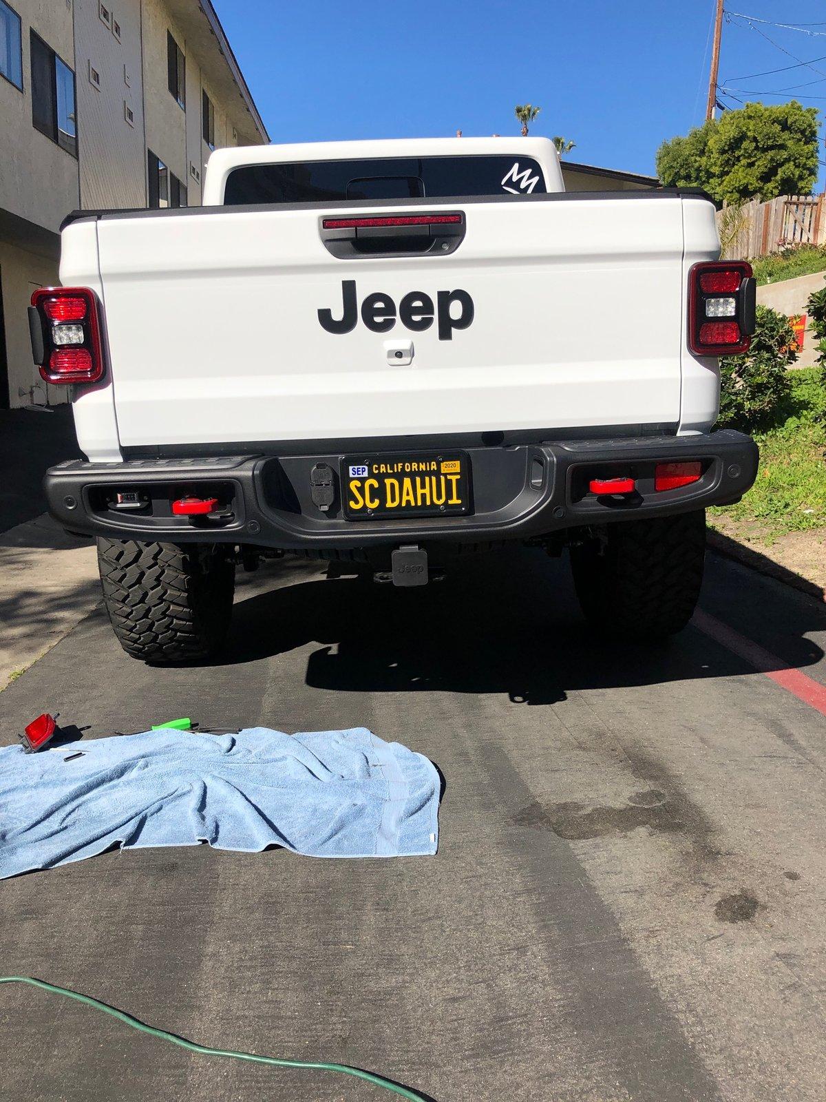 Jeep Gladiator Flush mount lights rear bumper 60228540938__BEFC2BCB-8993-42F9-854C-A0BD5787FBAD.JPG