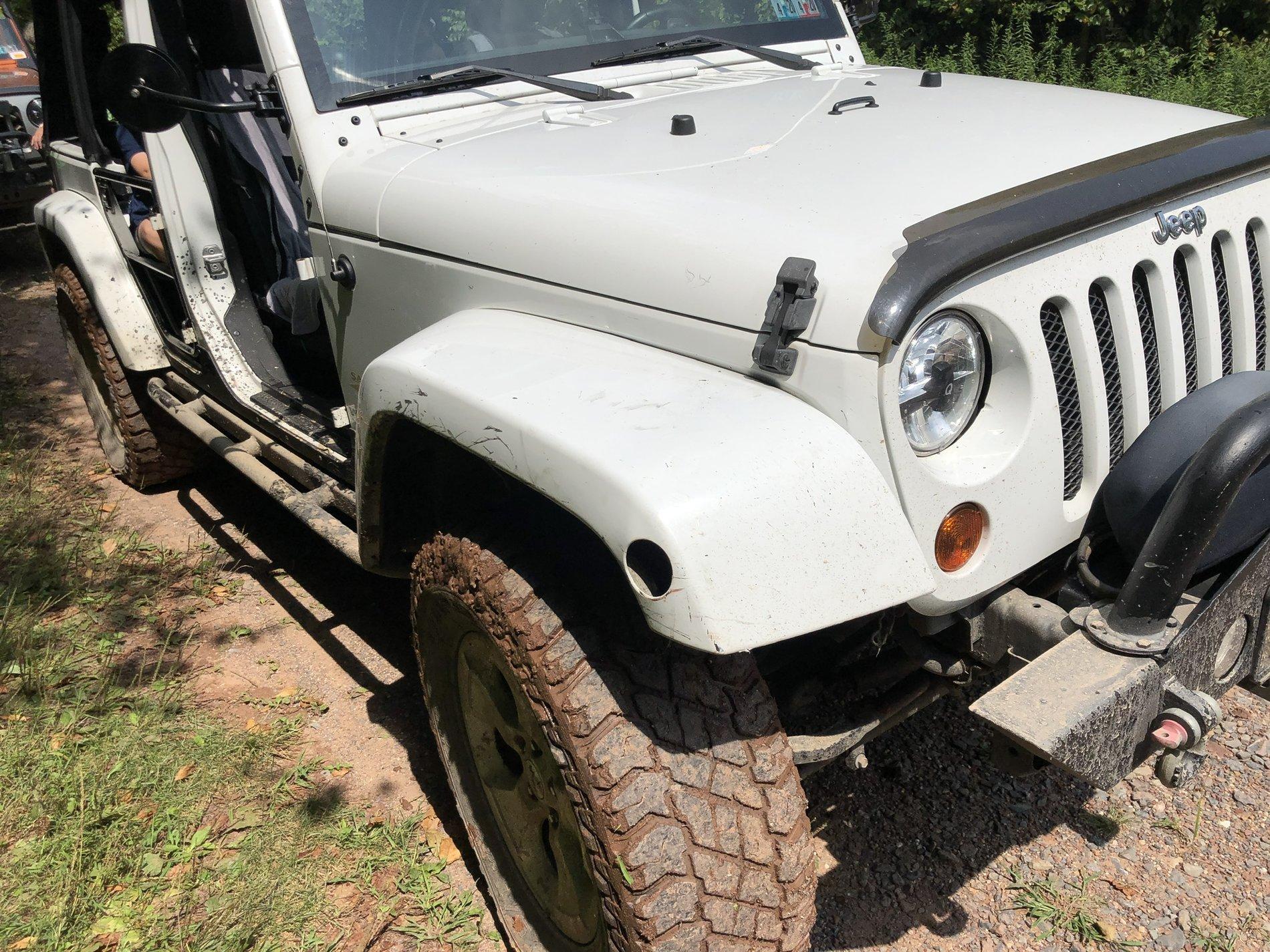 Jeep Gladiator Zip-Tied Fenders 4B108BA0-7FA1-4AC4-9218-FF8F2A640385