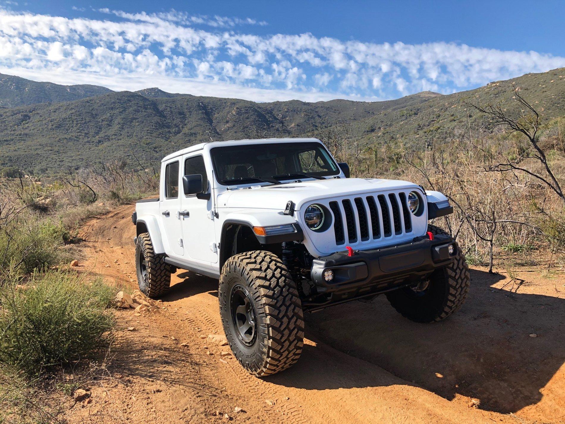 Jeep Gladiator Gladiators on Mopar 2" Lift Kit IMG_6852