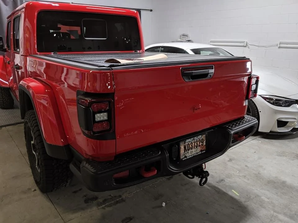 Jeep Gladiator FIRECRACKER RED Gladiator JT Club 4E78D4DE-B808-48C3-8EAF-9582A2C3A3EF