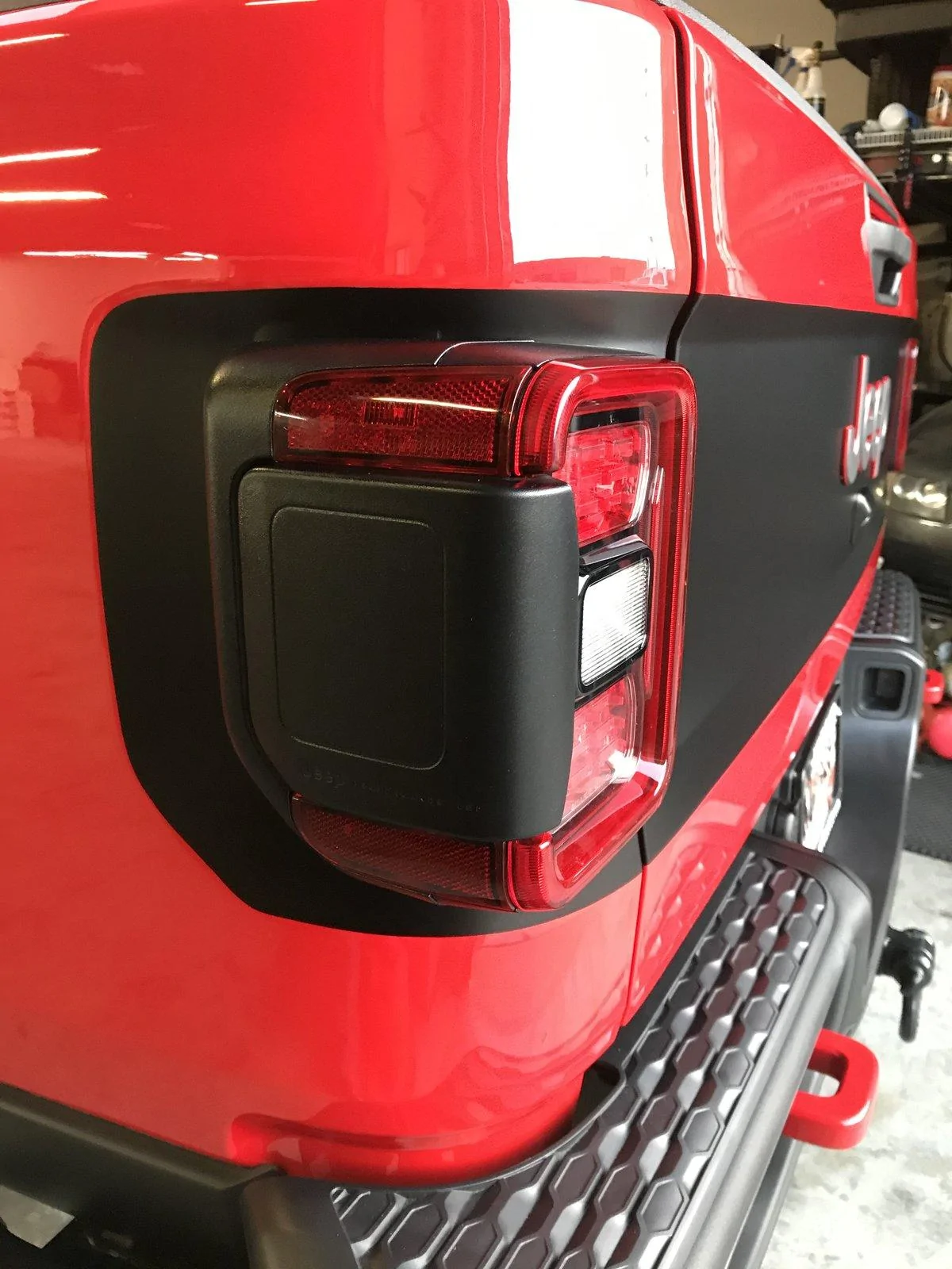 Jeep Gladiator FIRECRACKER RED Gladiator JT Club 6AB1636D-E3A7-4FED-9014-54472F9F7C94