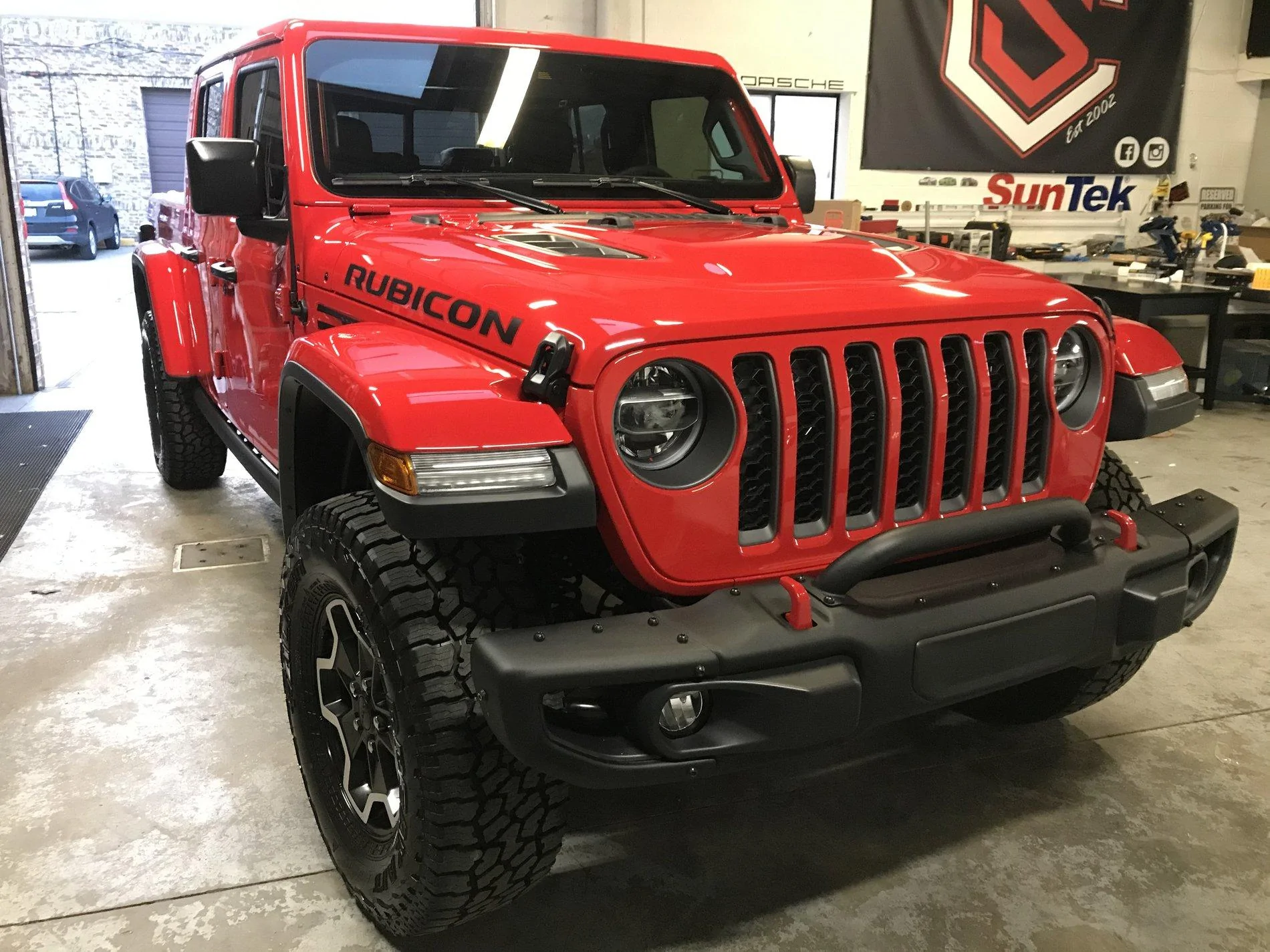 Jeep Gladiator FIRECRACKER RED Gladiator JT Club 2EB137ED-20B9-4B8E-A6C3-C1FDD7B94971