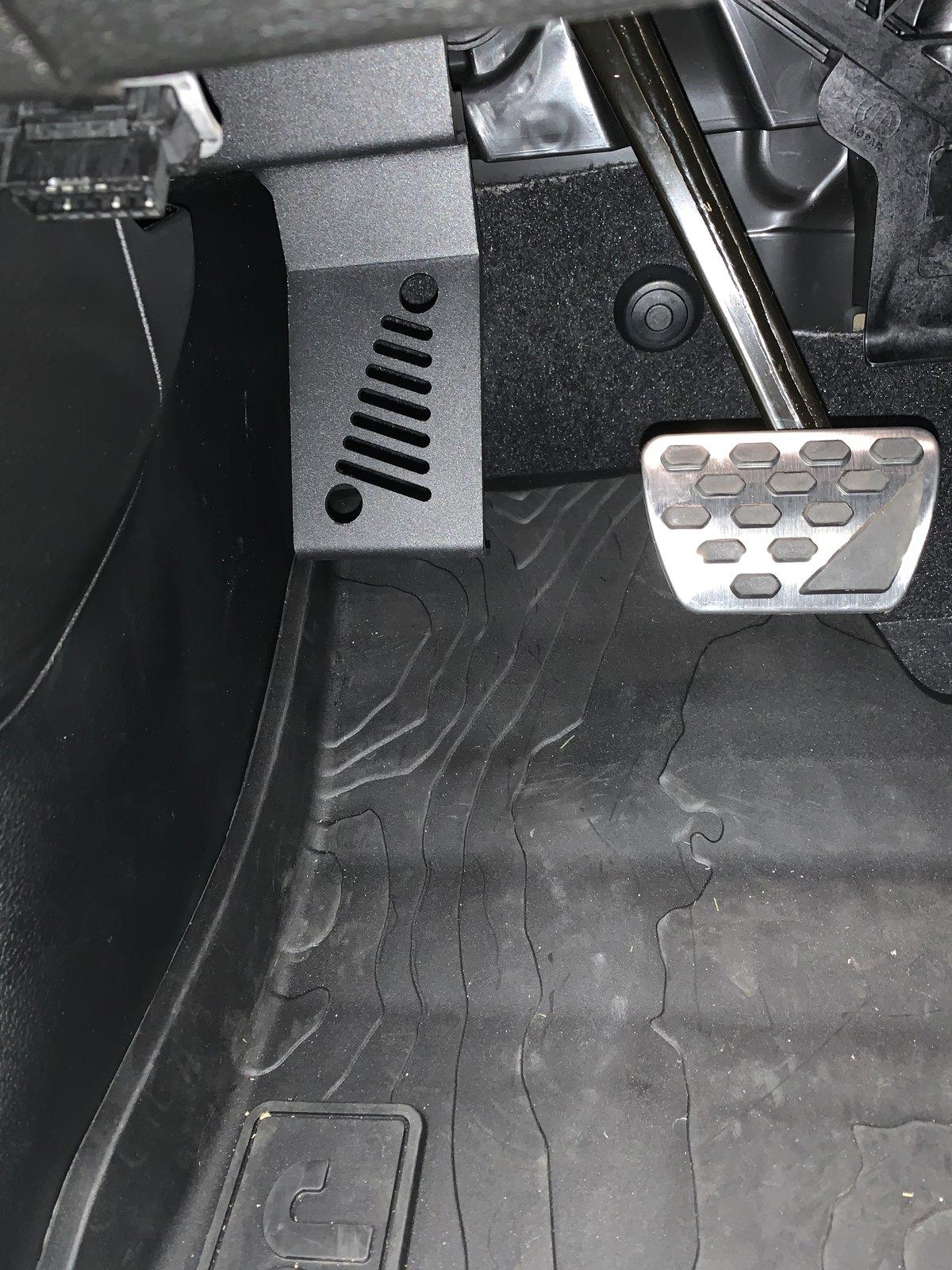 Jeep Gladiator Best Dead Pedal? 20228AED-41CD-49CF-9945-2A3645B6B38A