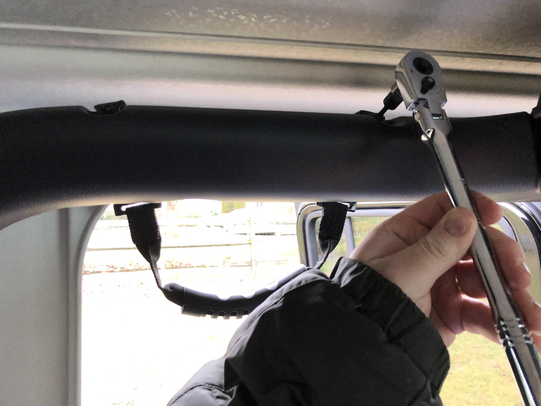Jeep Gladiator JTR Spartacus Build Journal Q grab handle 2.JPG