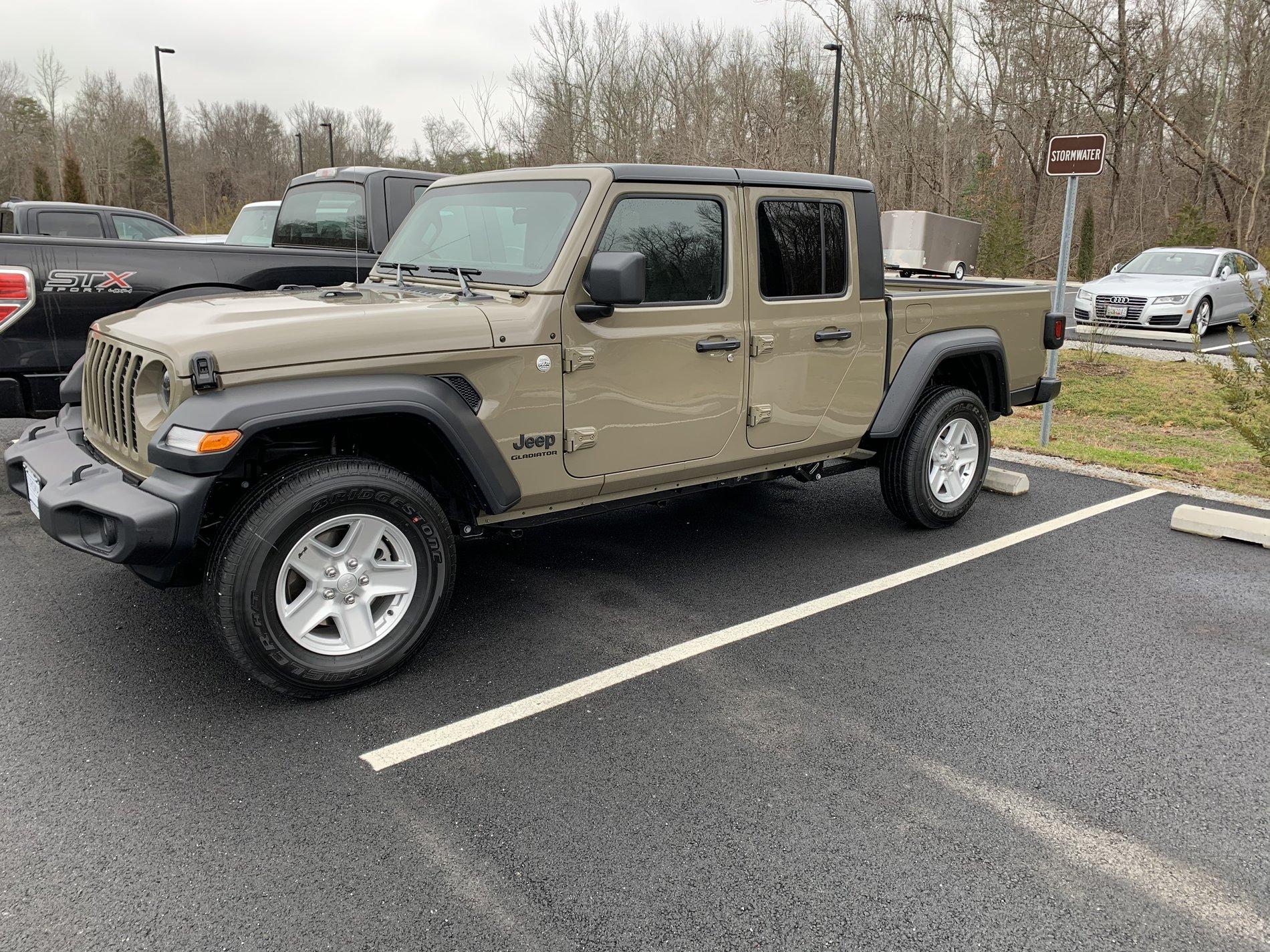 Jeep Gladiator Took Delivery of Your JT? Sign in Here! 049BCAAF-9B09-4B74-877C-218A985C06FD