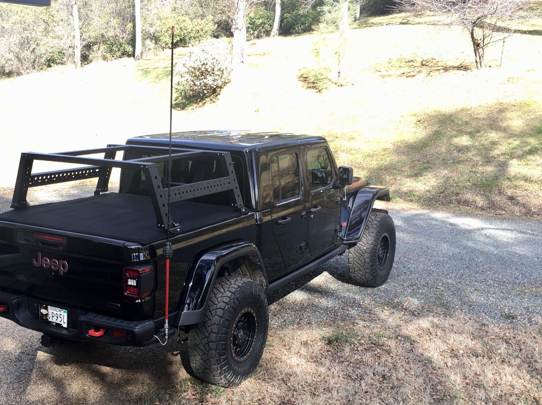 Jeep Gladiator Bed racks with cover? E12C8540-F203-4CE8-8403-78F85DD802E5
