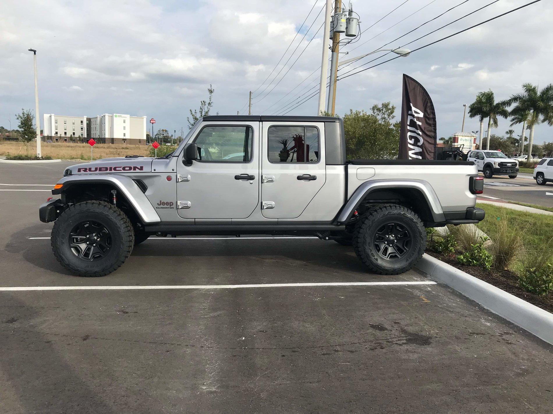 Jeep Gladiator SHOW ME YOUR WHEELS! received_489150185128643