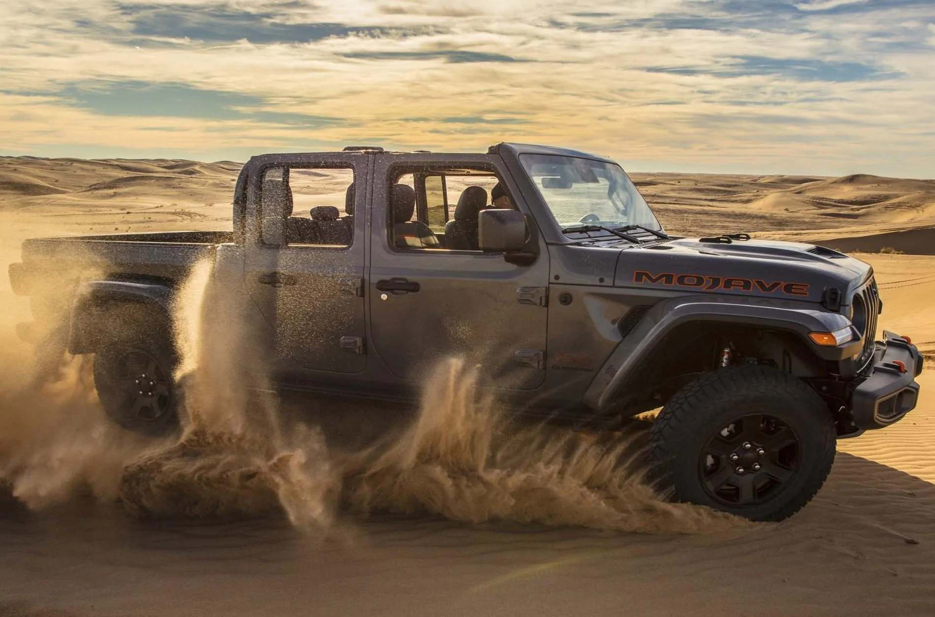 Jeep Gladiator Jeep Gladiator Mojave Edition! [Updated With Live Pics and Chassis/Suspension Breakdown] 2020-jeep-gladiator_100734576_h