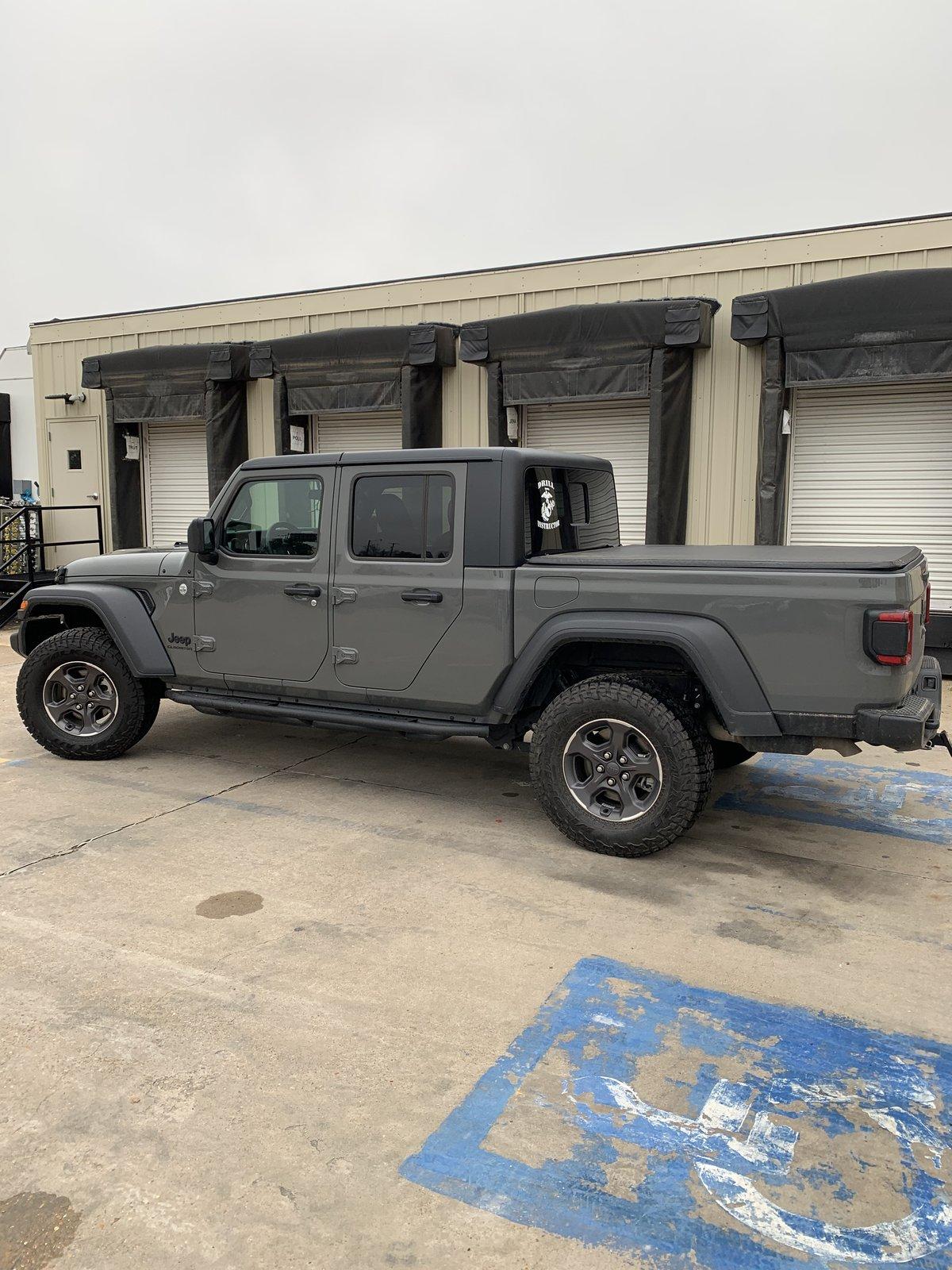 Jeep Gladiator TYGER Star Armor Textured Black Nerf Bars IMG_7885