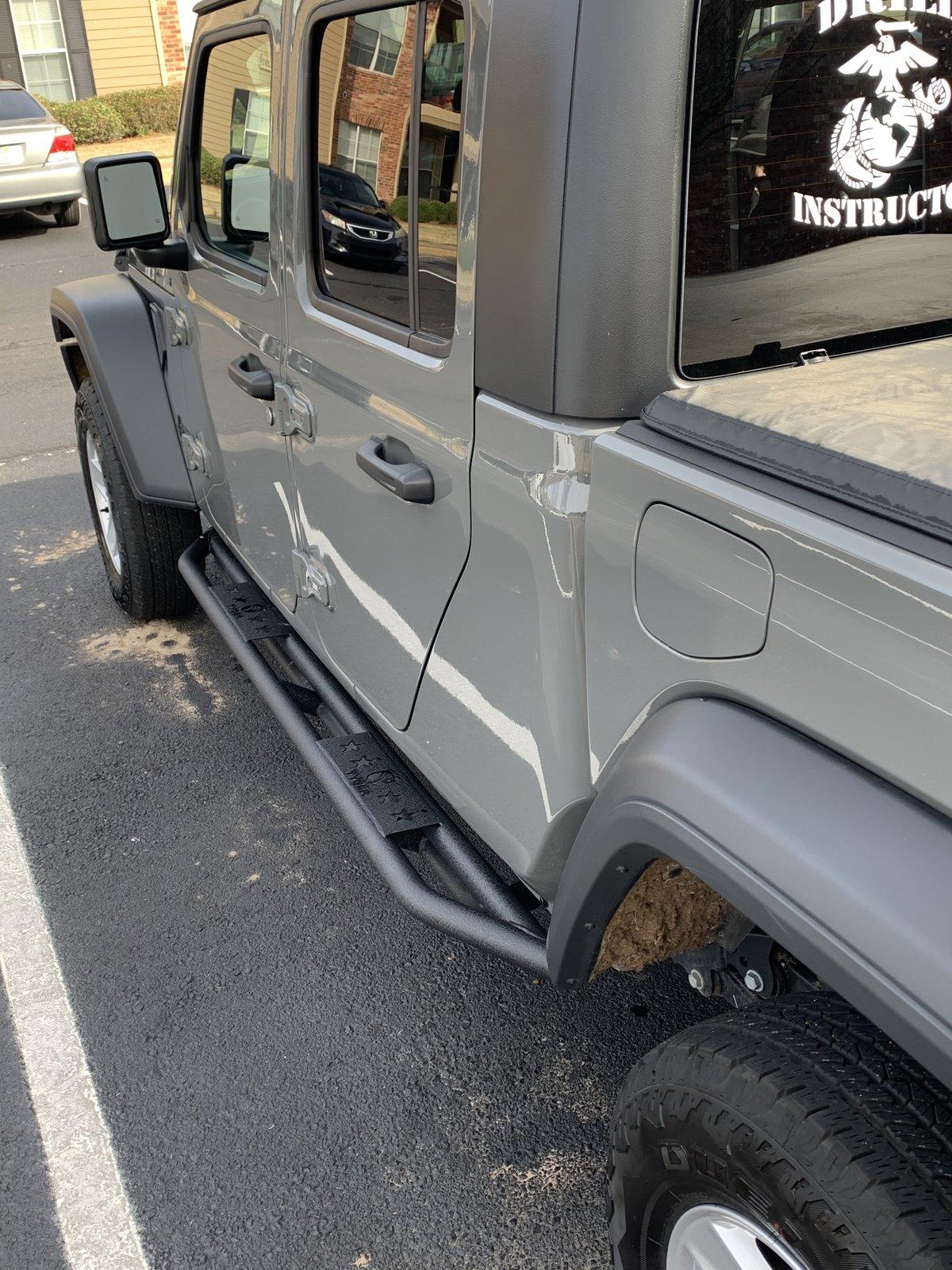 Jeep Gladiator TYGER Star Armor Textured Black Nerf Bars 56B27284-EC09-428D-A848-1FC9AF8DF9E7