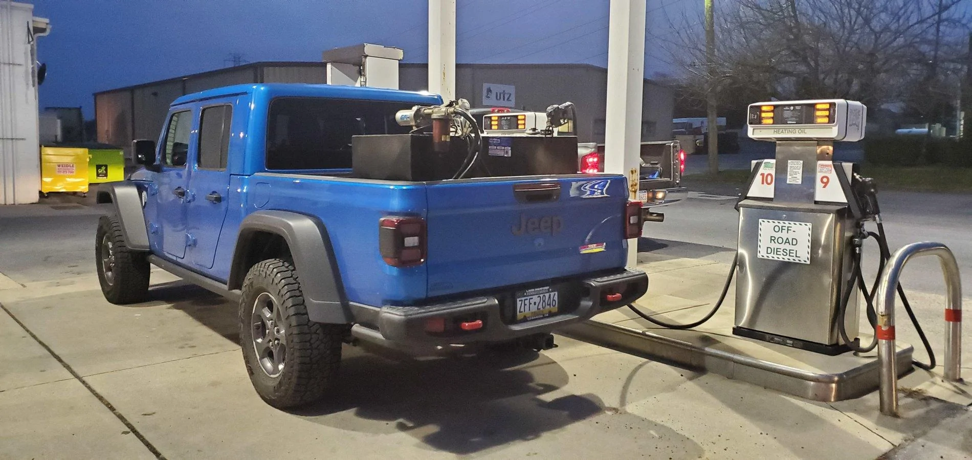 Jeep Gladiator Diamondback HD vs Ace Engineering Upper Decker 20191216_165817