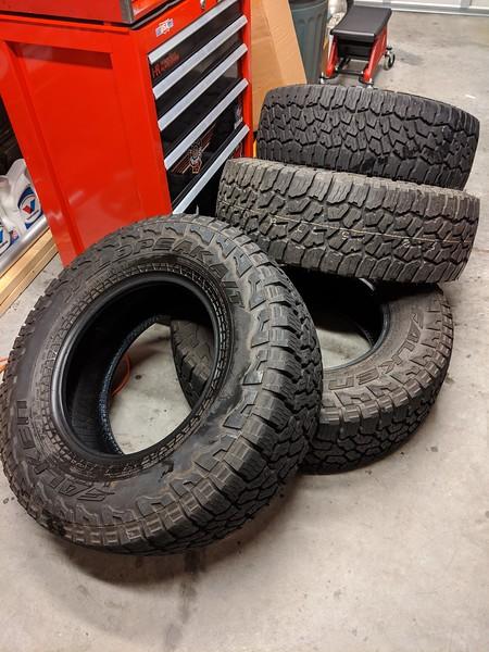Jeep Gladiator 5 Falken Wildpeak A/T 285/70/17 tires (NC) i-vRFXM3b-L
