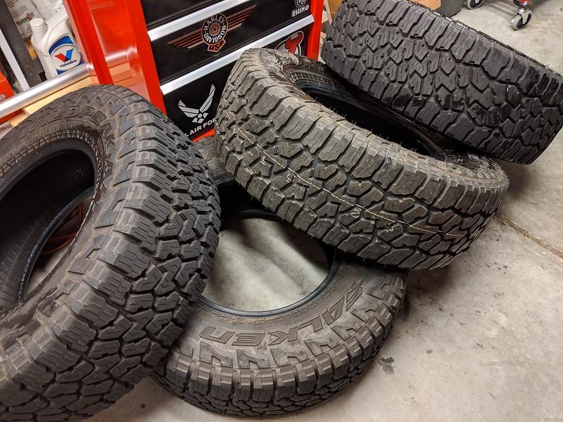 Jeep Gladiator 5 Falken Wildpeak A/T 285/70/17 tires (NC) i-z3RSrH9-L
