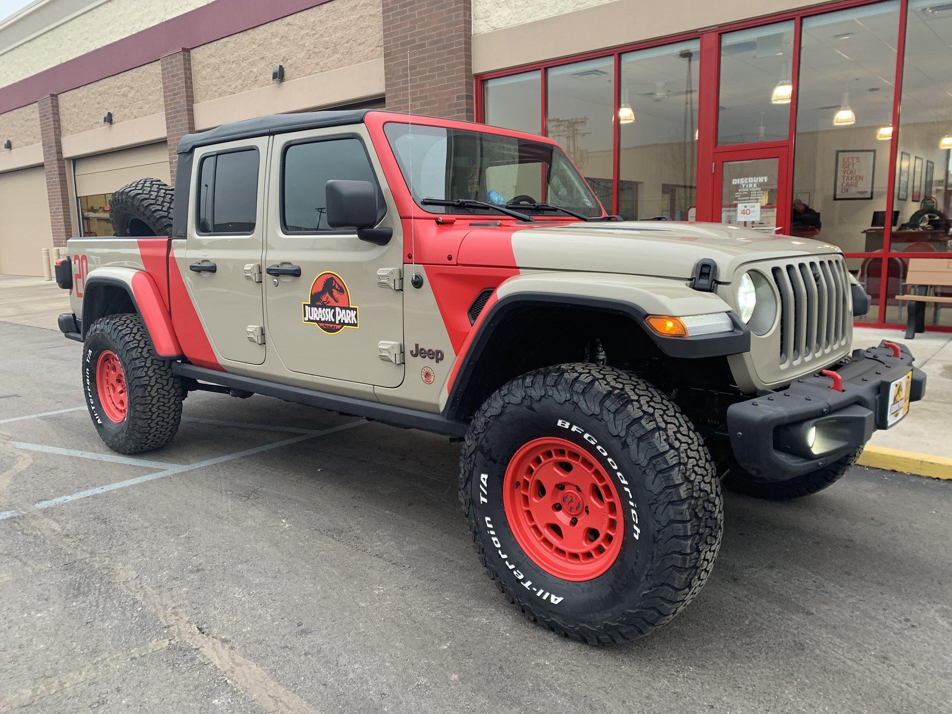 Jeep Gladiator DECALS/SIDE GRAPHICS/WRAPS EF506A44-8D89-4B57-BA38-C58A492FBE5F
