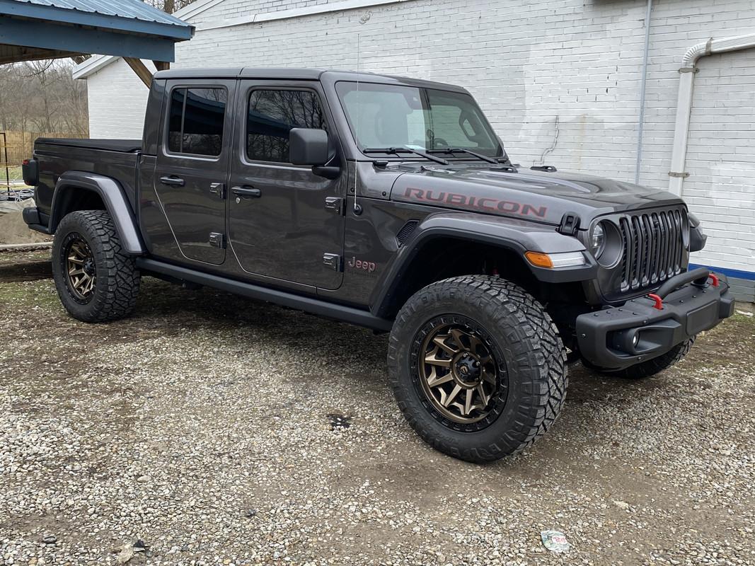 Jeep Gladiator What wheels are you putting on you JT? 25874-F98-3-B85-487-F-9941-CC228-ED4-AD31