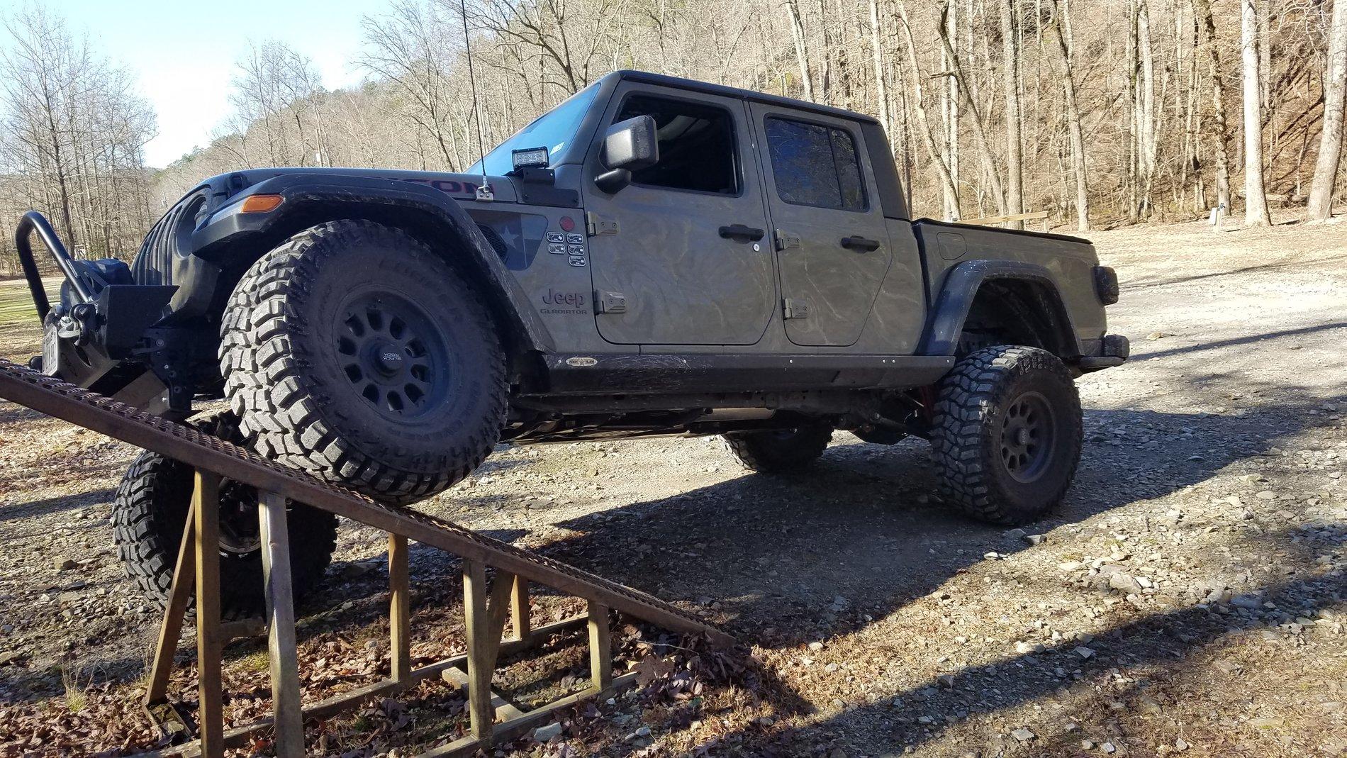 Jeep Gladiator Metalcloak lift 20200201_110237