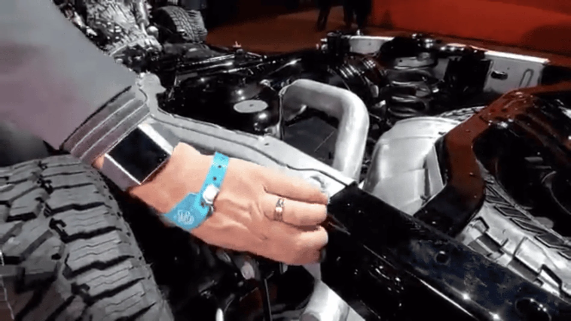Jeep Gladiator Jeep Gladiator Mojave Edition! [Updated With Live Pics and Chassis/Suspension Breakdown] 0923FE04-195B-4AC7-9F54-2A60C3B50353