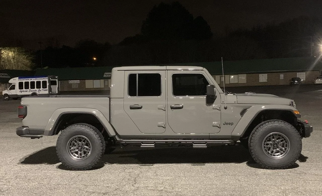 Jeep Gladiator What wheels are you putting on you JT? 2CB24C09-4AA6-4150-87F4-886FE632BB39
