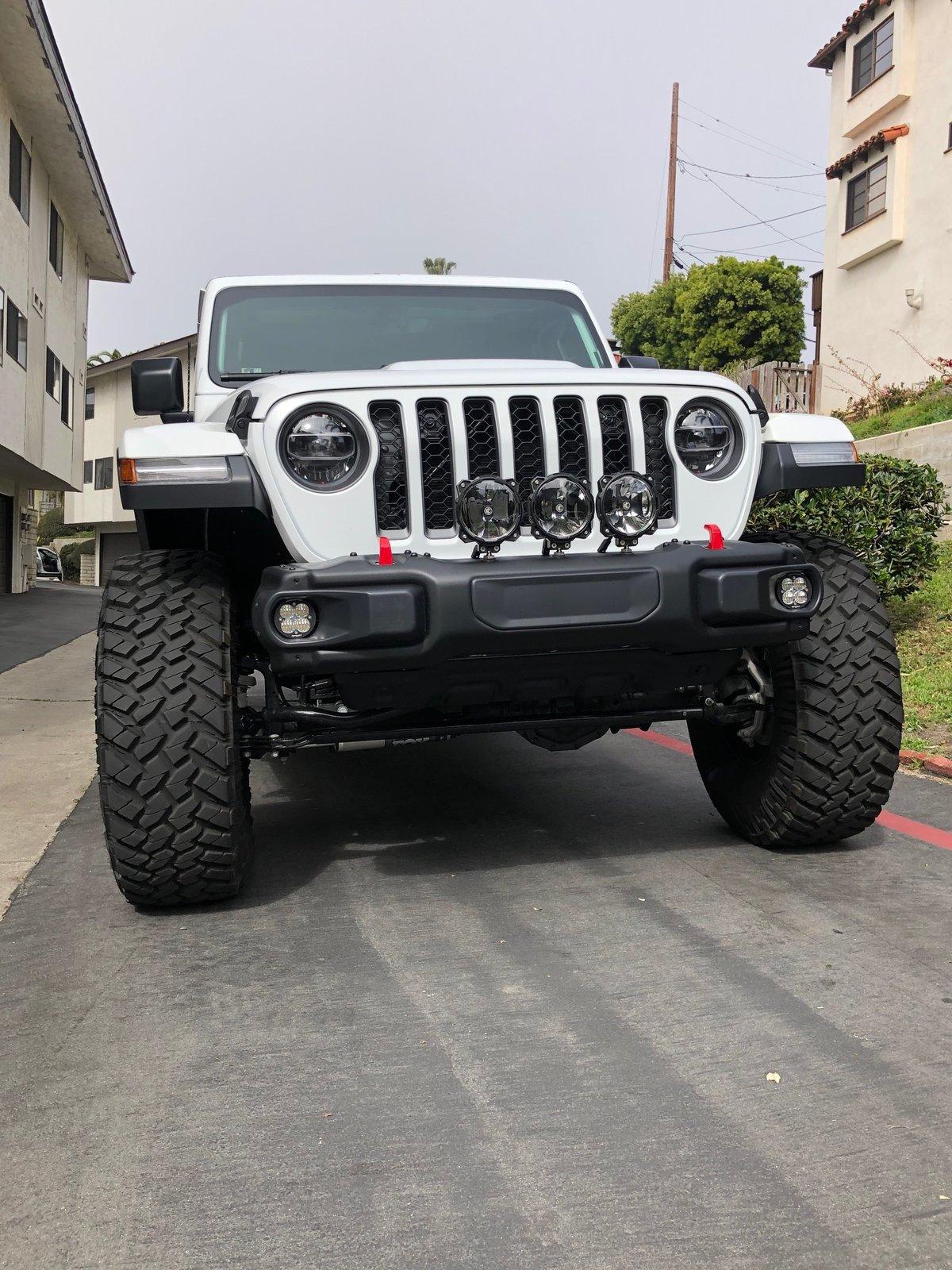 Jeep Gladiator Off Road Lights - Front Bumper IMG_6992