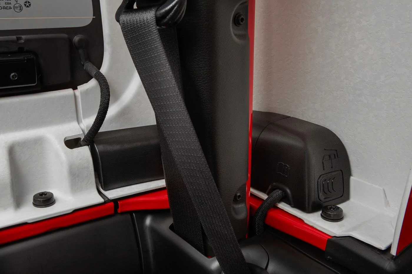 Jeep Gladiator Jeep Gladiator Interior Photos Jeep-Gladiator-Interior-22