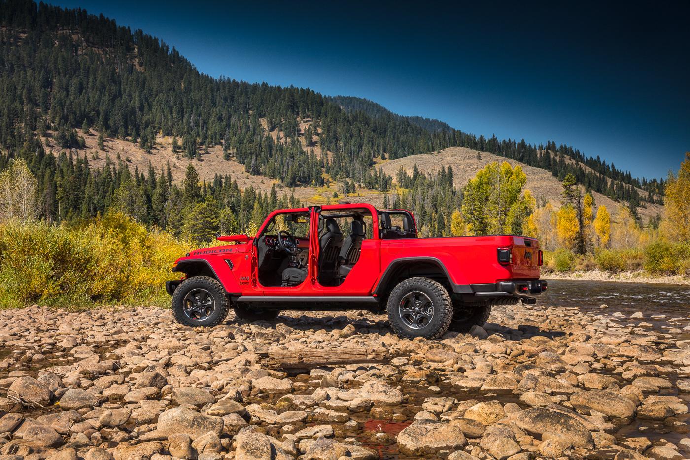 Jeep Gladiator Jeep Gladiator Rubicon Photos Jeep-Gladiator-Rubicon-21