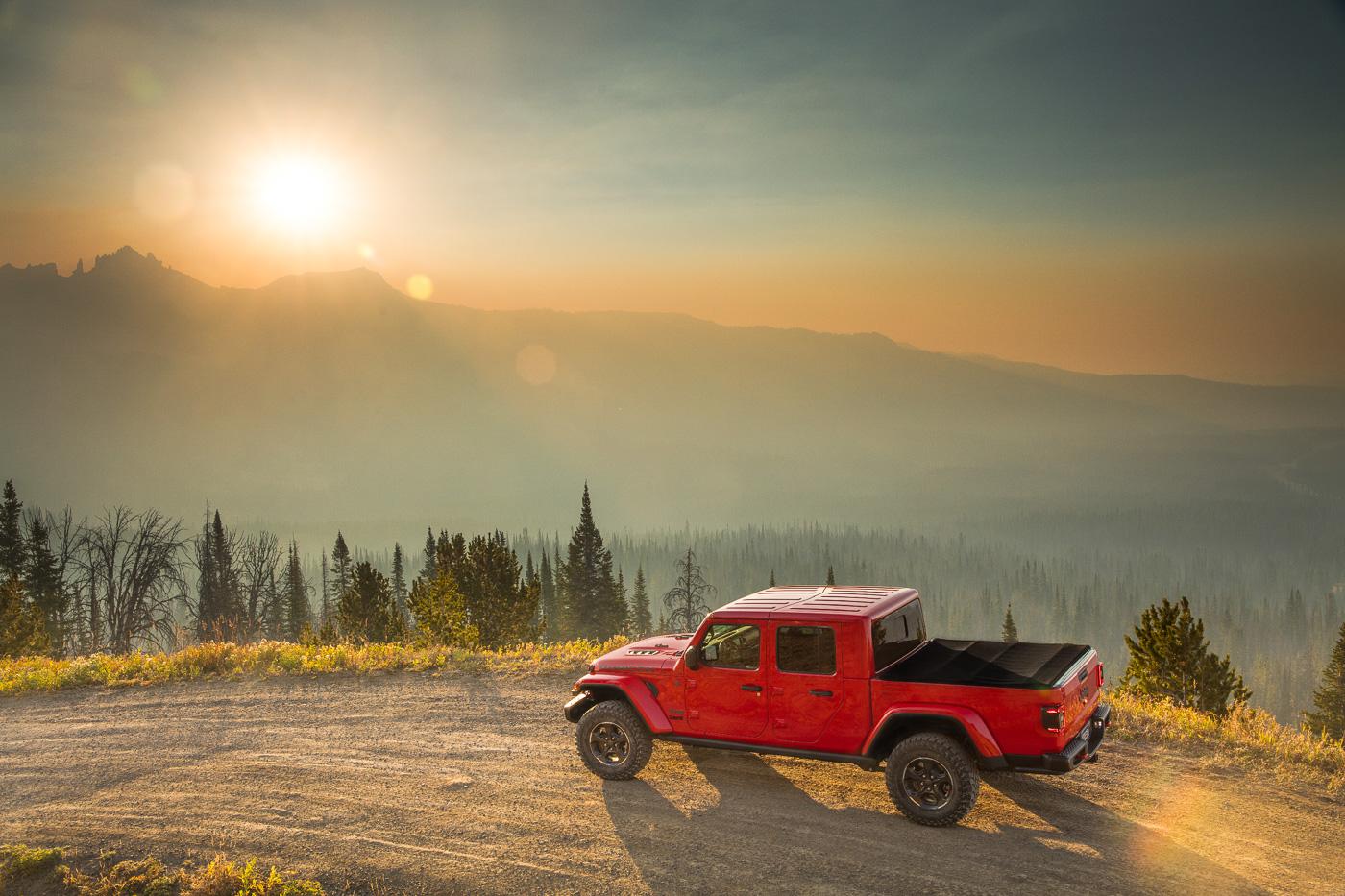 Jeep Gladiator Jeep Gladiator Rubicon Photos Jeep-Gladiator-Rubicon-30